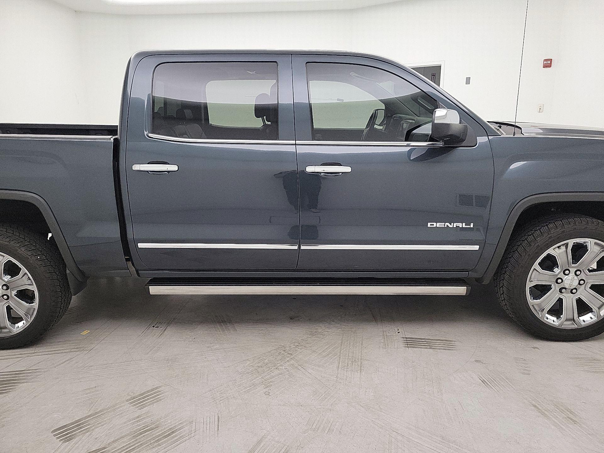 Thumbnail: 2017 GMC Sierra 1500 - 4