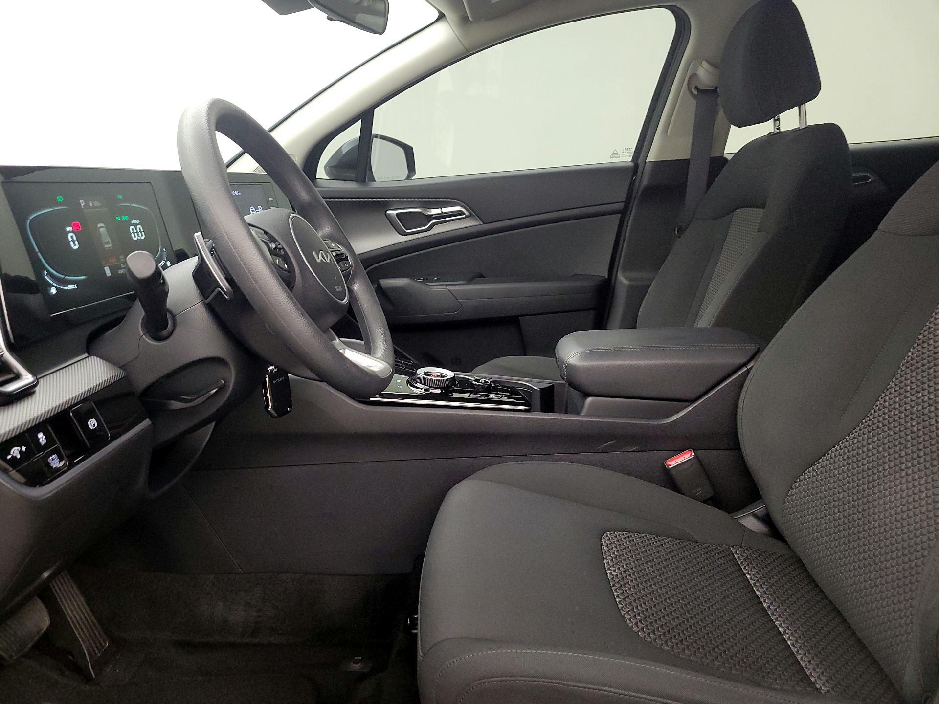 Thumbnail: 2023 Kia Sportage - 11