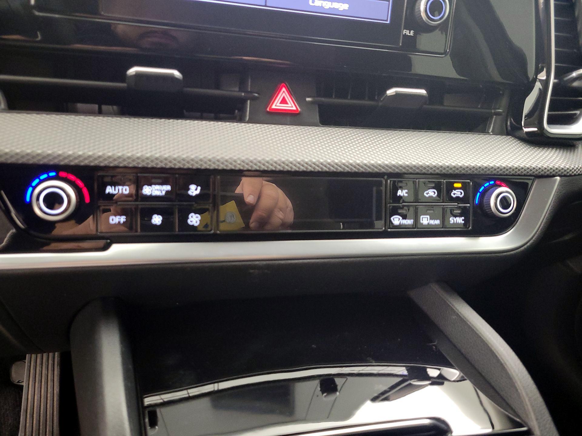 Thumbnail: 2023 Kia Sportage - 14