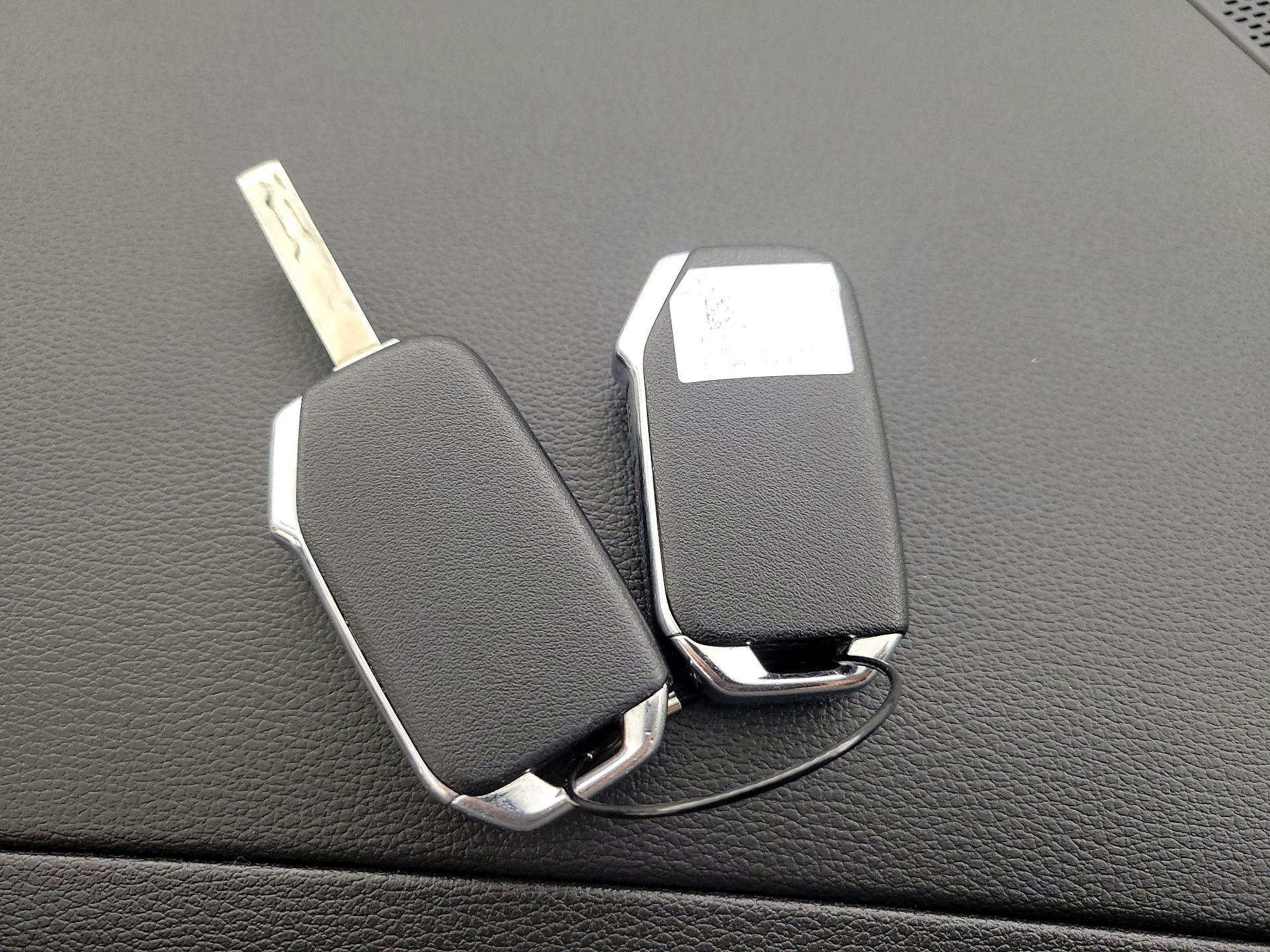 Thumbnail: 2023 Kia Sportage - 18