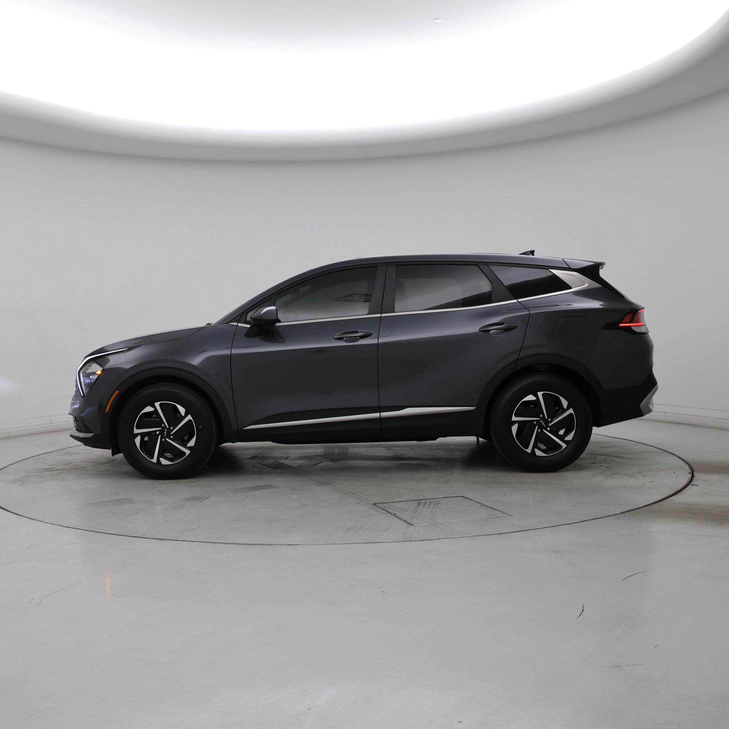 Thumbnail: 2023 Kia Sportage - 3