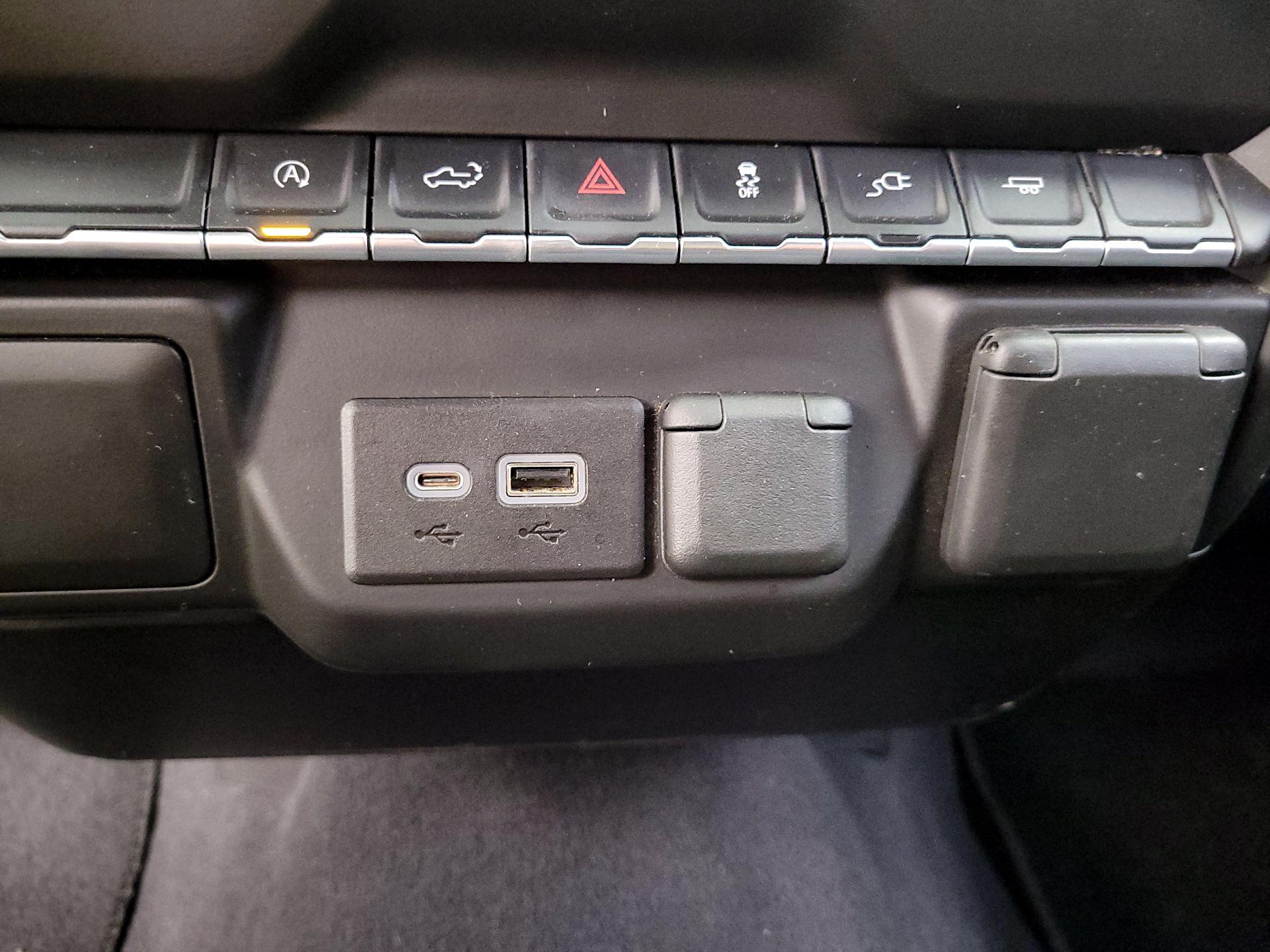 Thumbnail: 2021 Chevrolet Silverado 1500 - 18