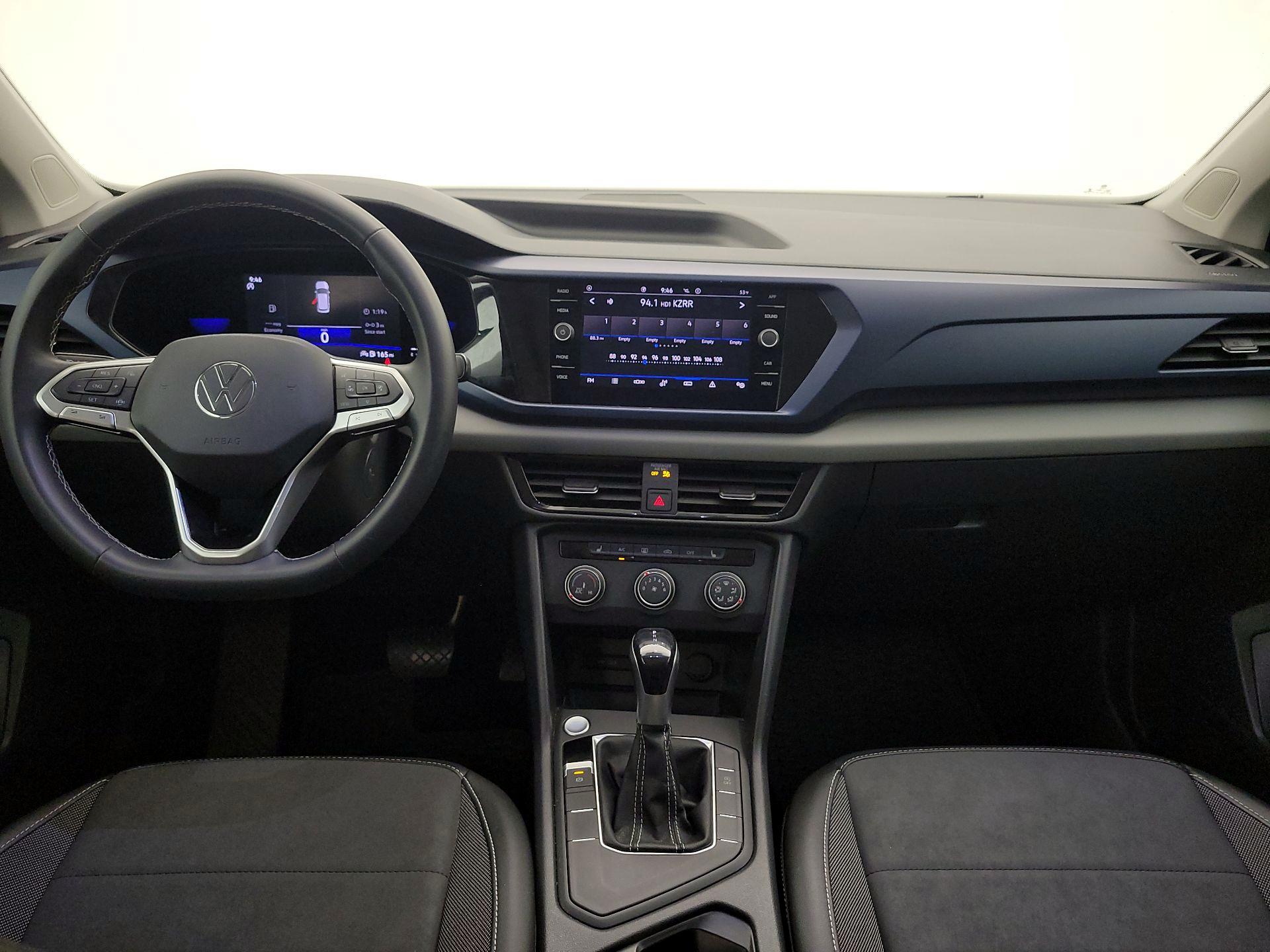 Thumbnail: 2022 Volkswagen Taos - 9