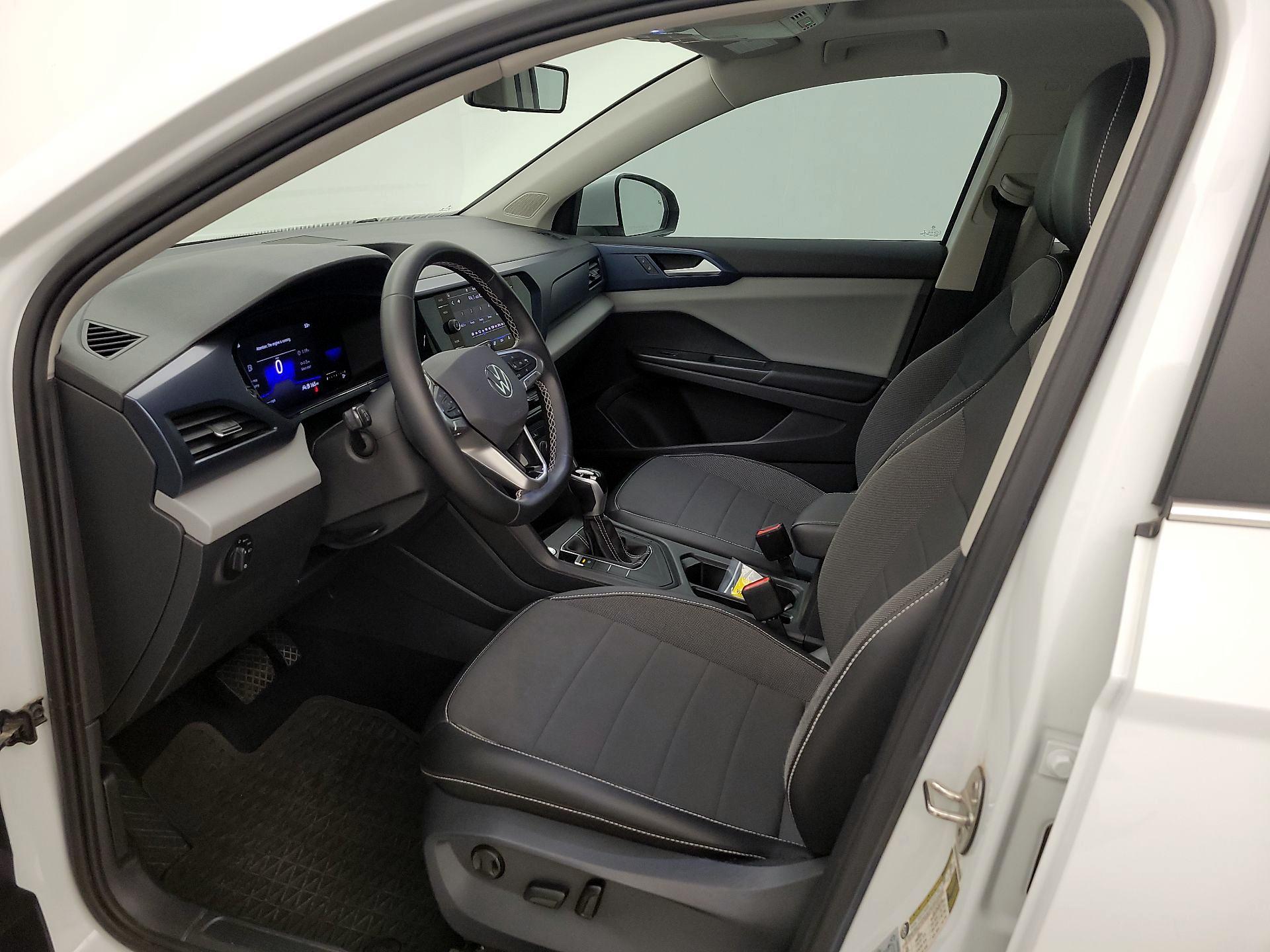 Thumbnail: 2022 Volkswagen Taos - 11