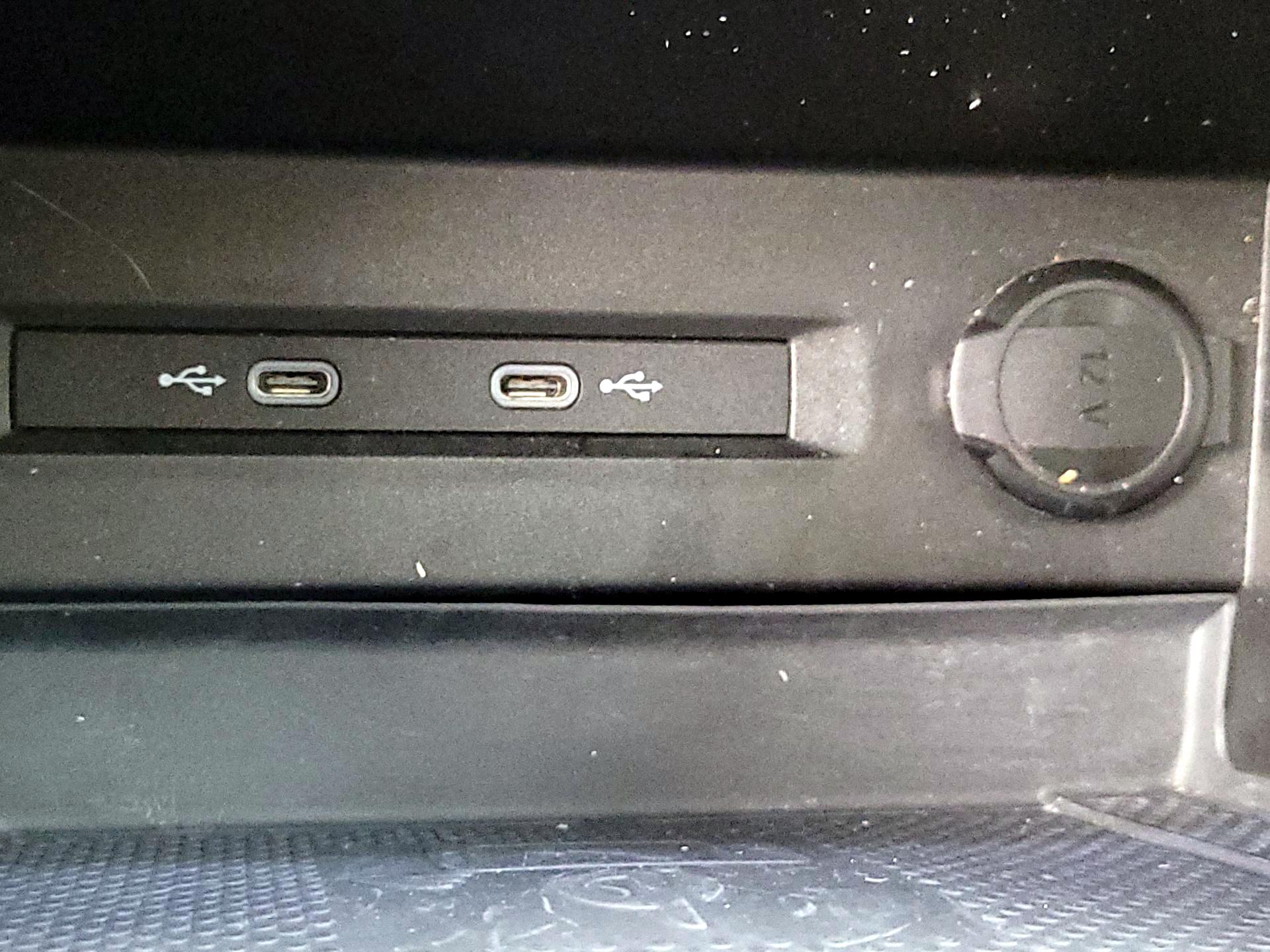 Thumbnail: 2022 Volkswagen Taos - 18