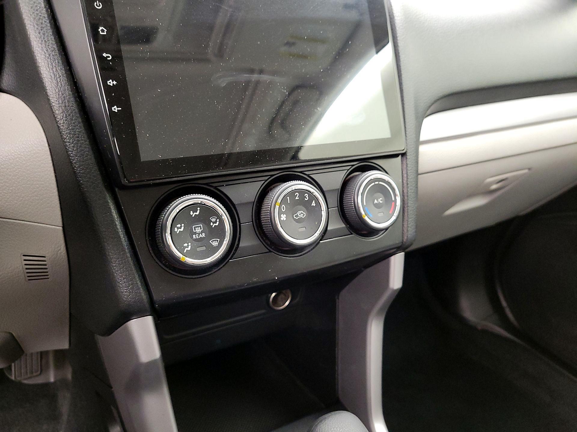 Thumbnail: 2015 Subaru Forester - 17