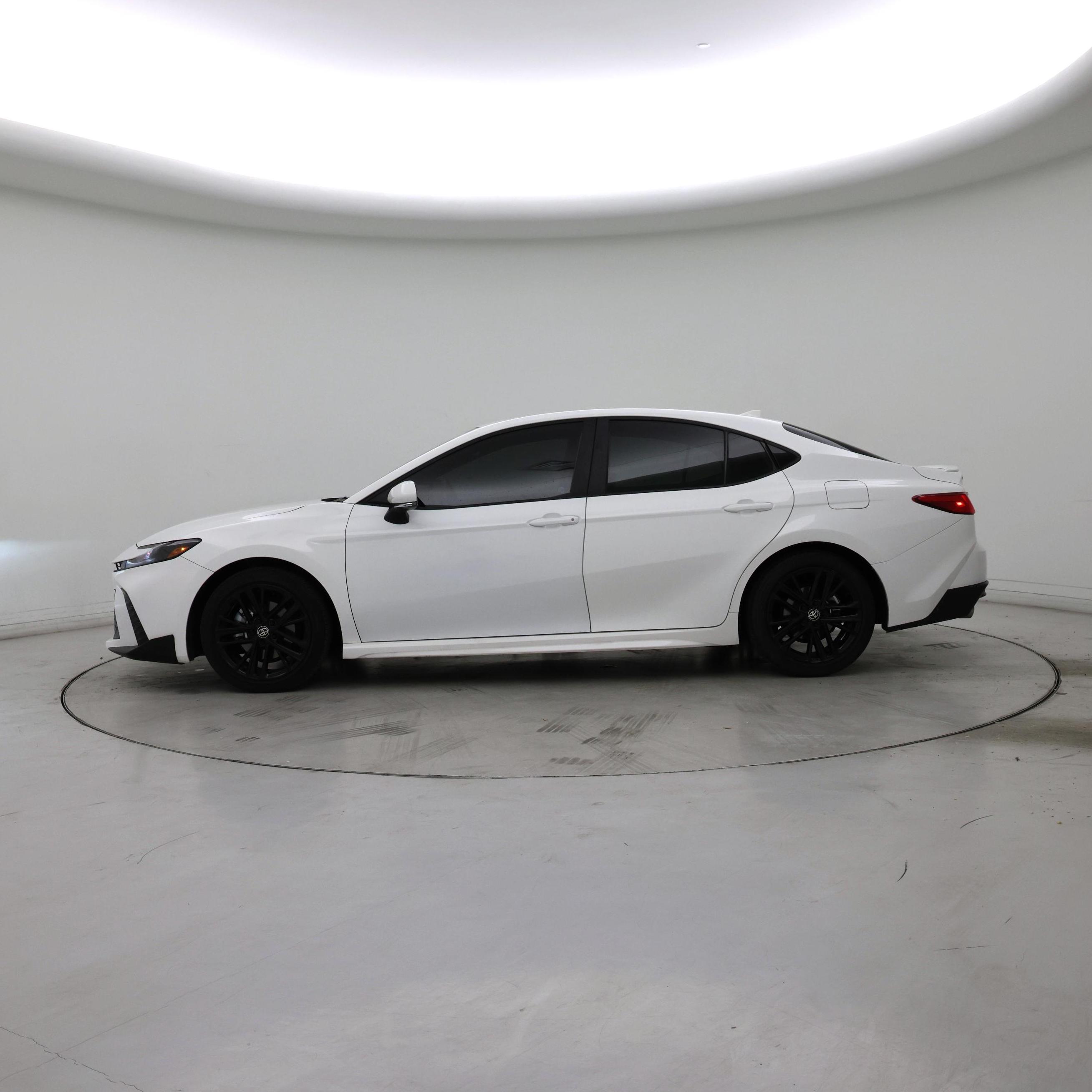 Thumbnail: 2025 Toyota Camry - 3