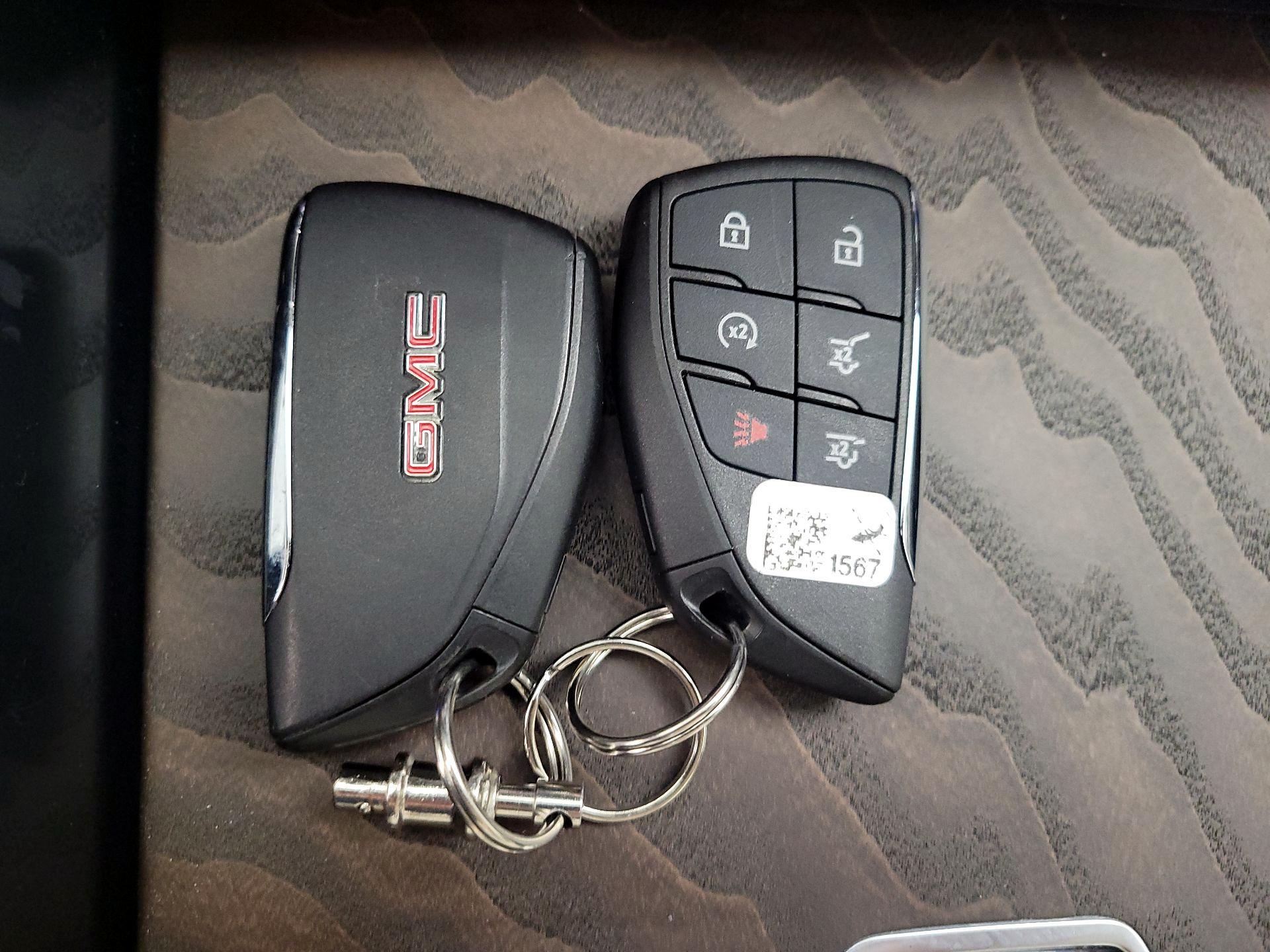 Thumbnail: 2021 GMC Yukon - 18