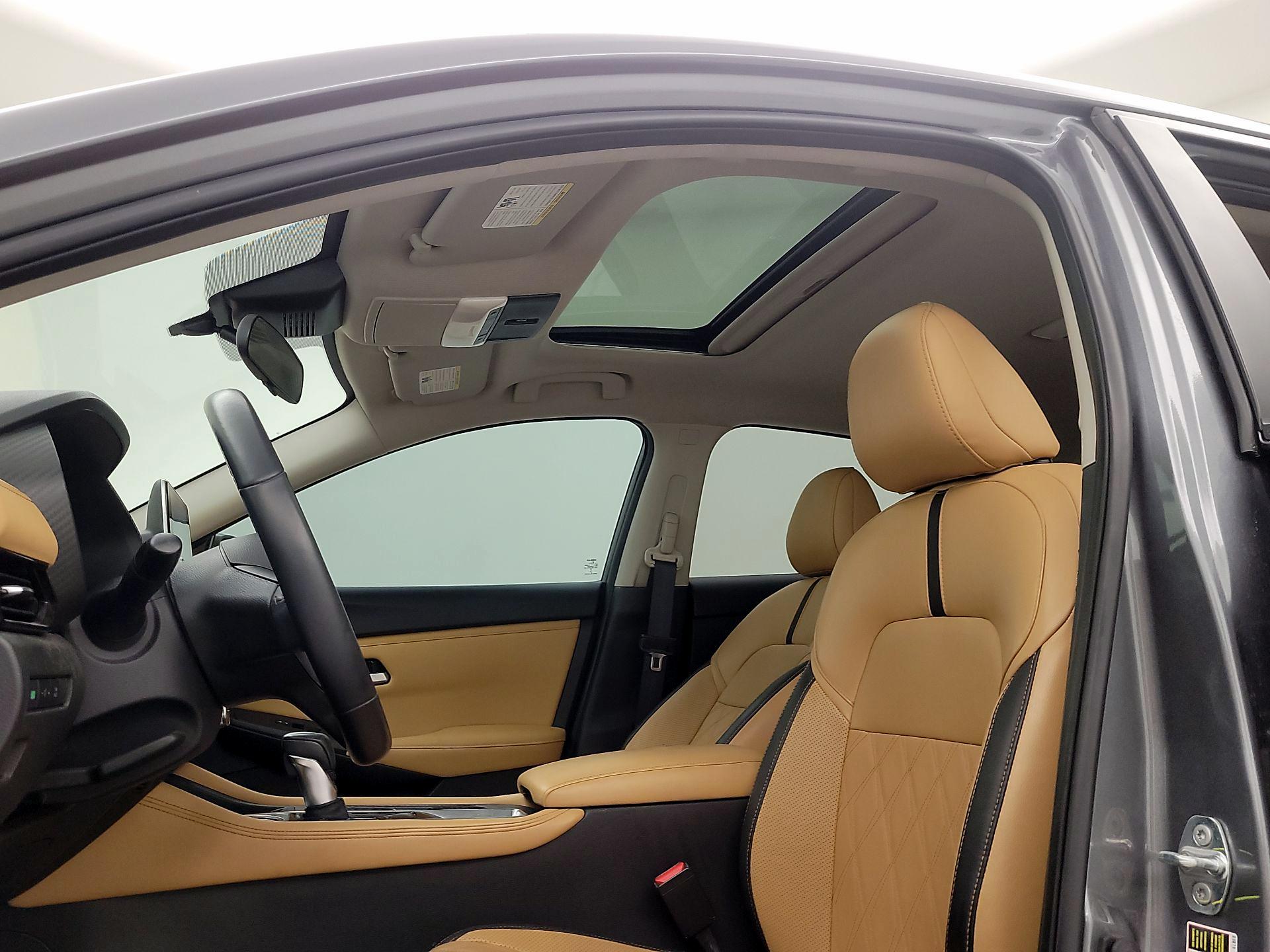 Thumbnail: 2024 Nissan Sentra - 19