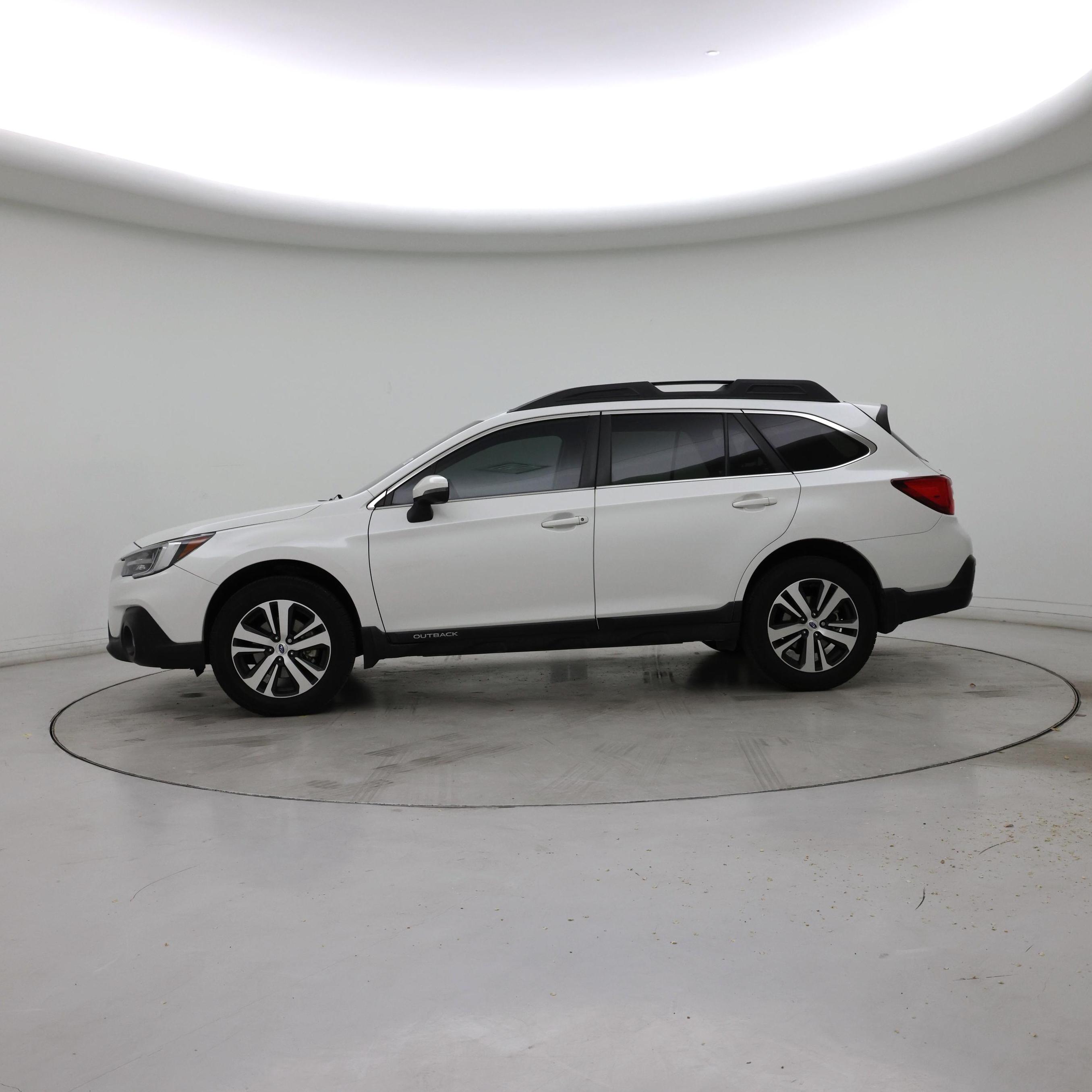Thumbnail: 2019 Subaru Outback - 3
