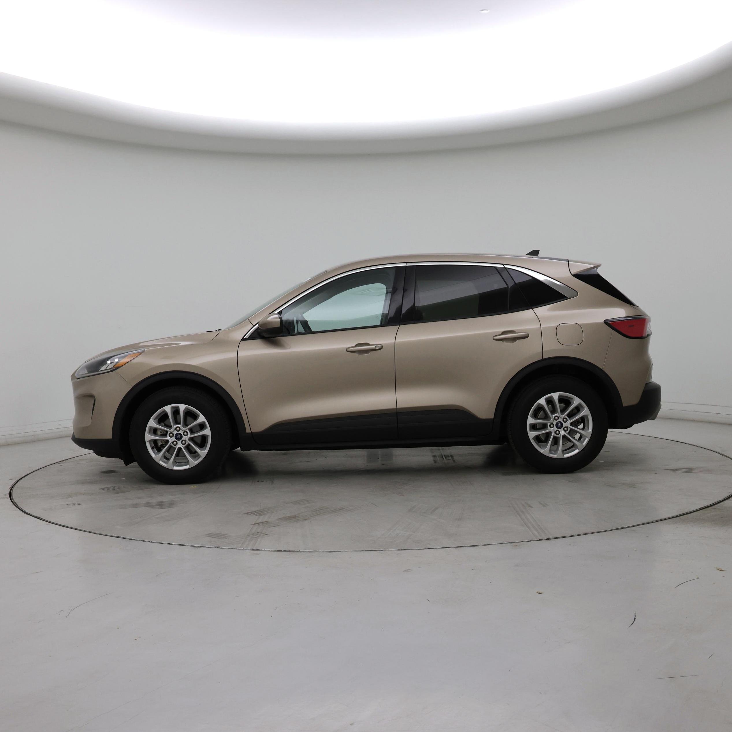 Thumbnail: 2020 Ford Escape - 3