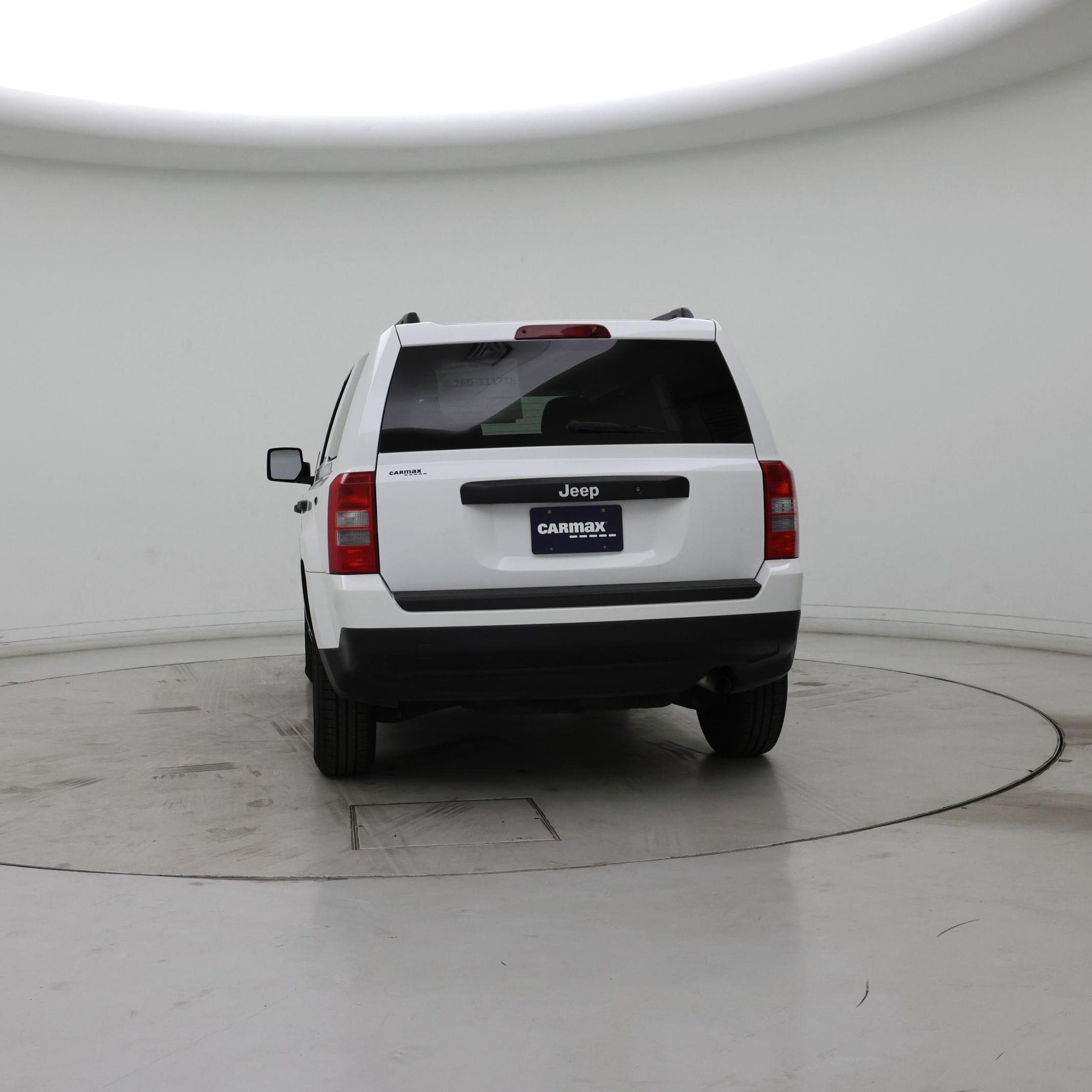 Thumbnail: 2014 Jeep Patriot - 6