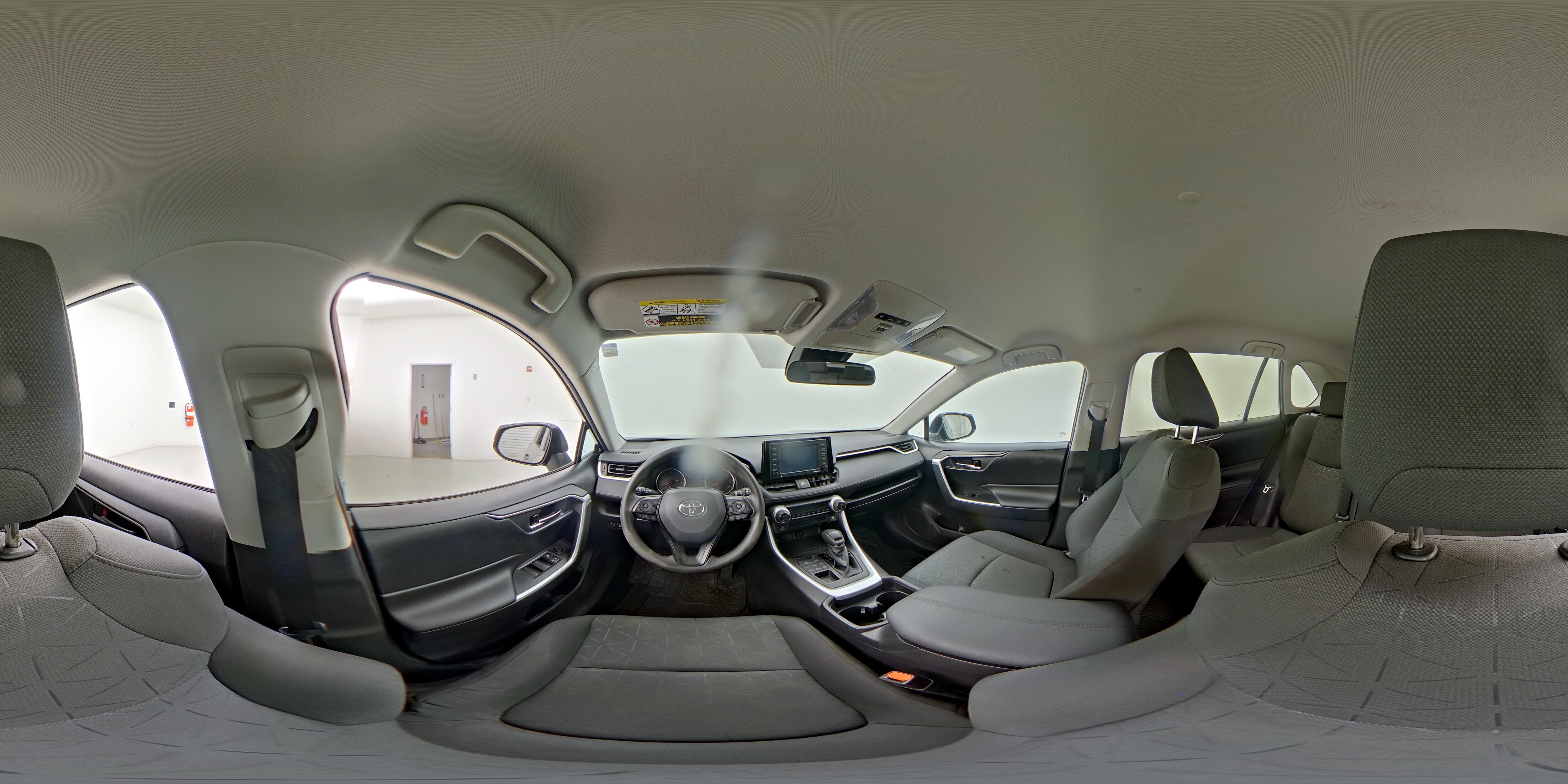 2021 Toyota RAV4 XLE - Photo 20