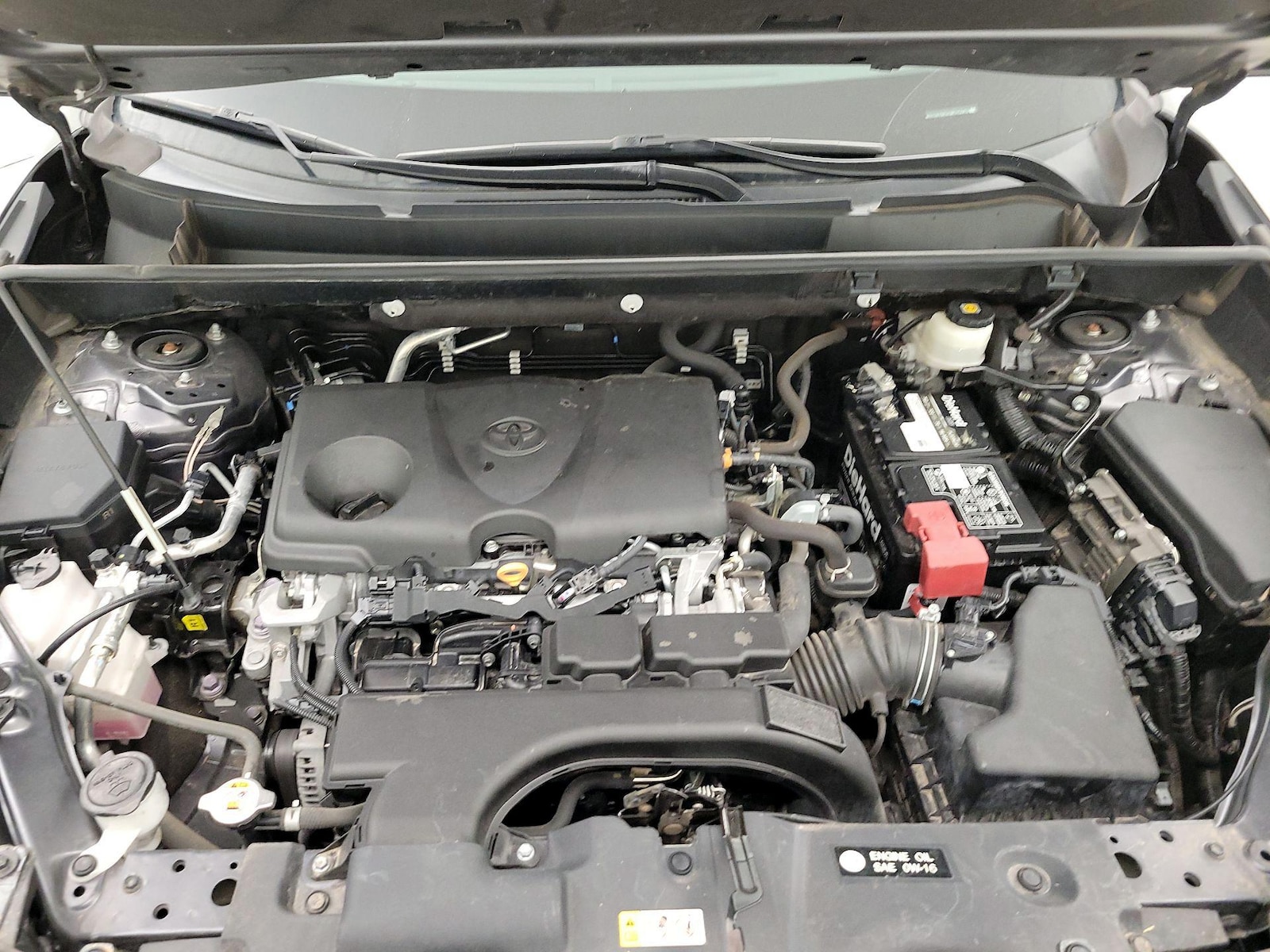 2021 Toyota RAV4 XLE - Photo 16