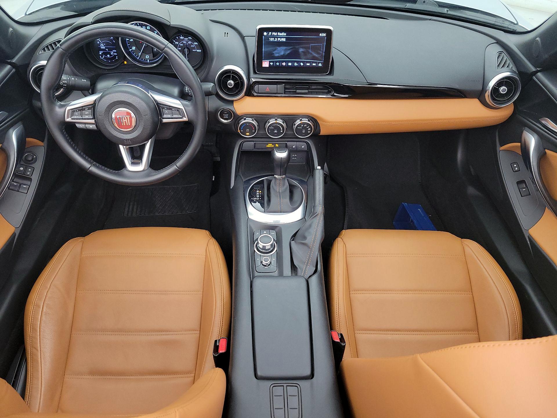 Thumbnail: 2020 Fiat 124 Spider - 9