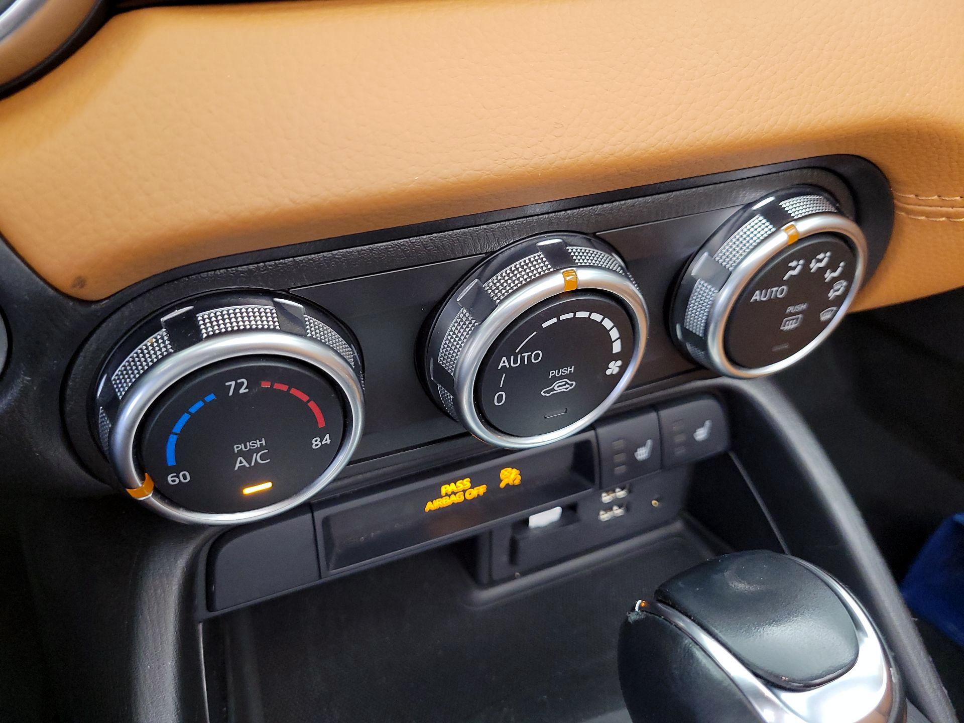 Thumbnail: 2020 Fiat 124 Spider - 14