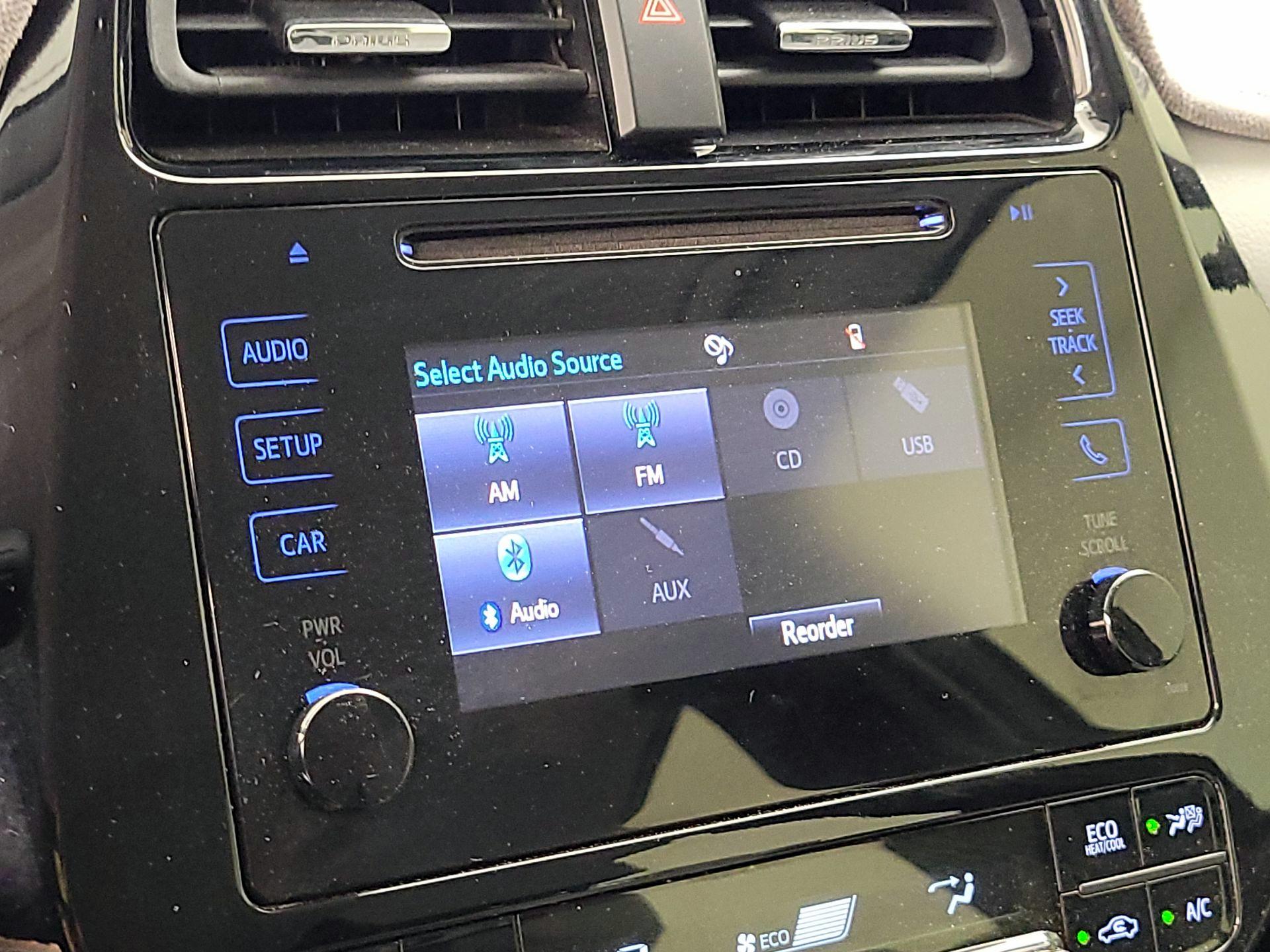 Thumbnail: 2016 Toyota Prius - 13