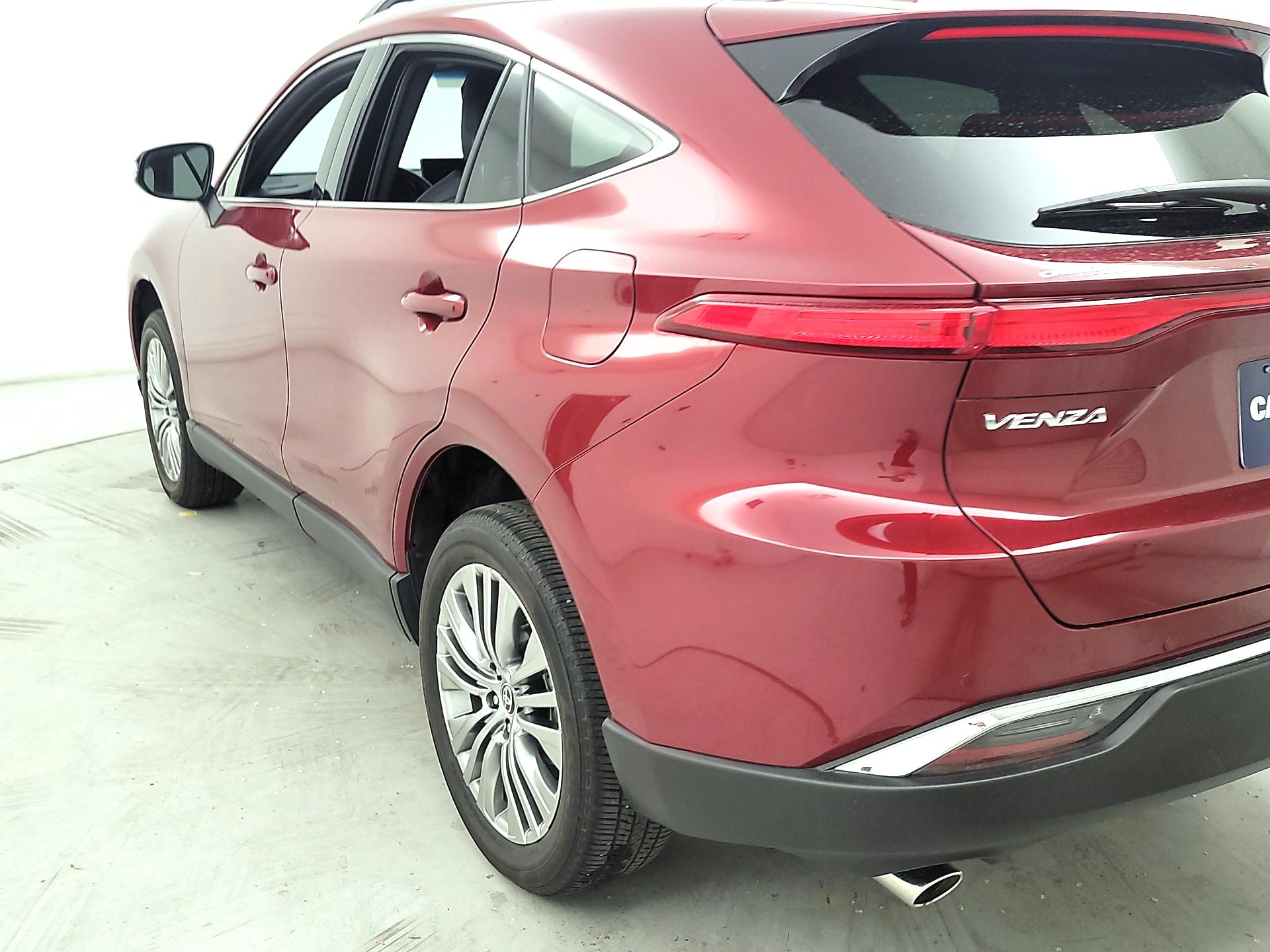 Thumbnail: 2022 Toyota Venza - 7