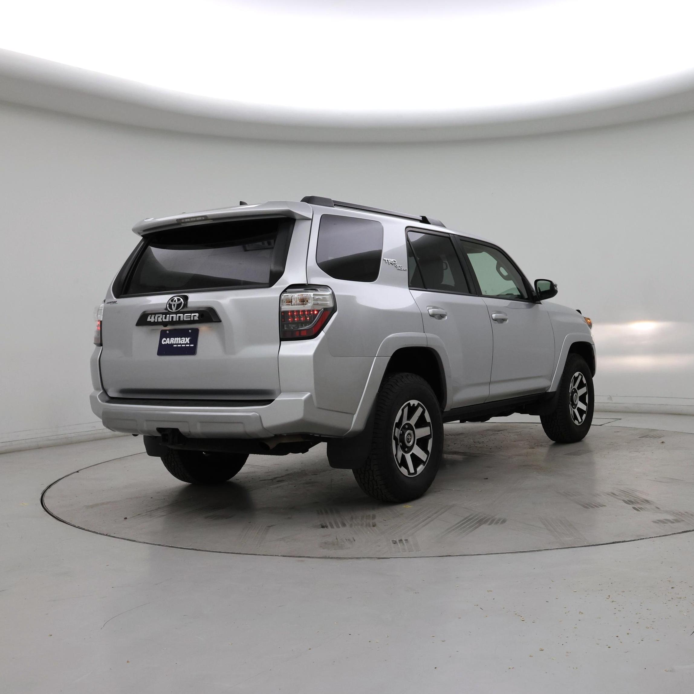 Thumbnail: 2019 Toyota 4Runner - 8