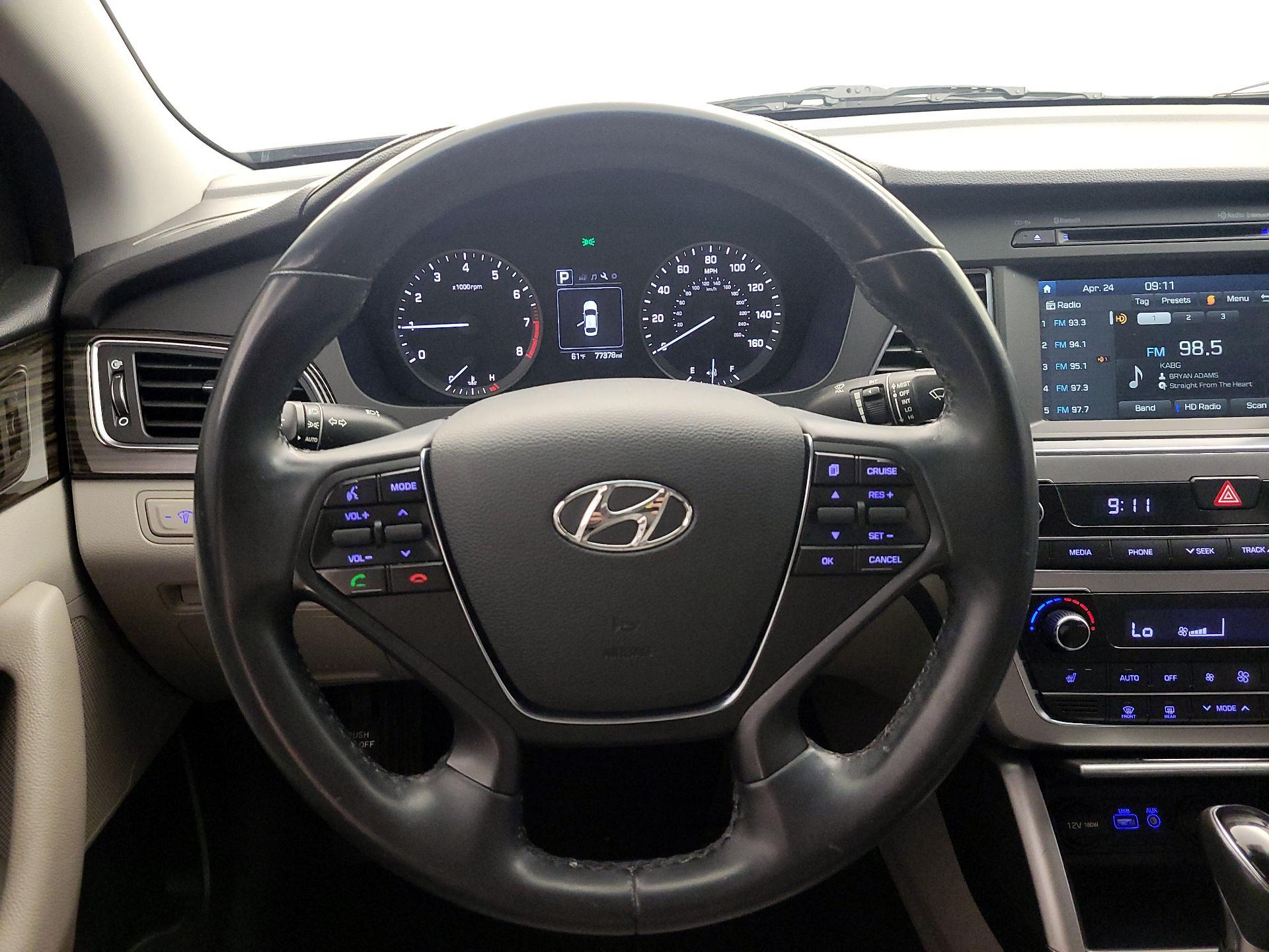 Thumbnail: 2017 Hyundai Sonata - 10
