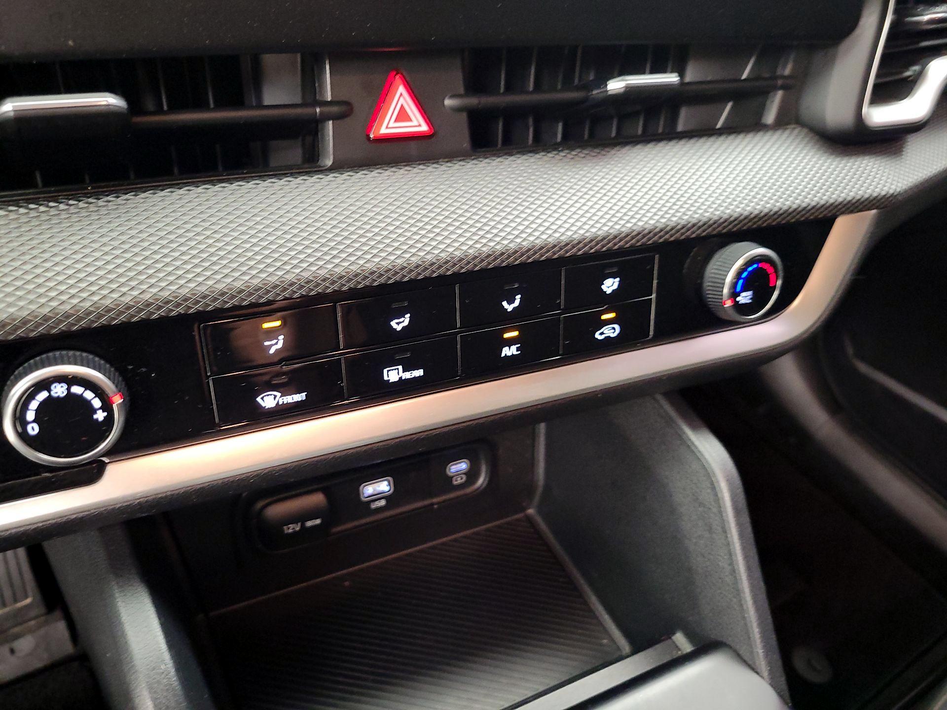 Thumbnail: 2024 Kia Sportage - 12