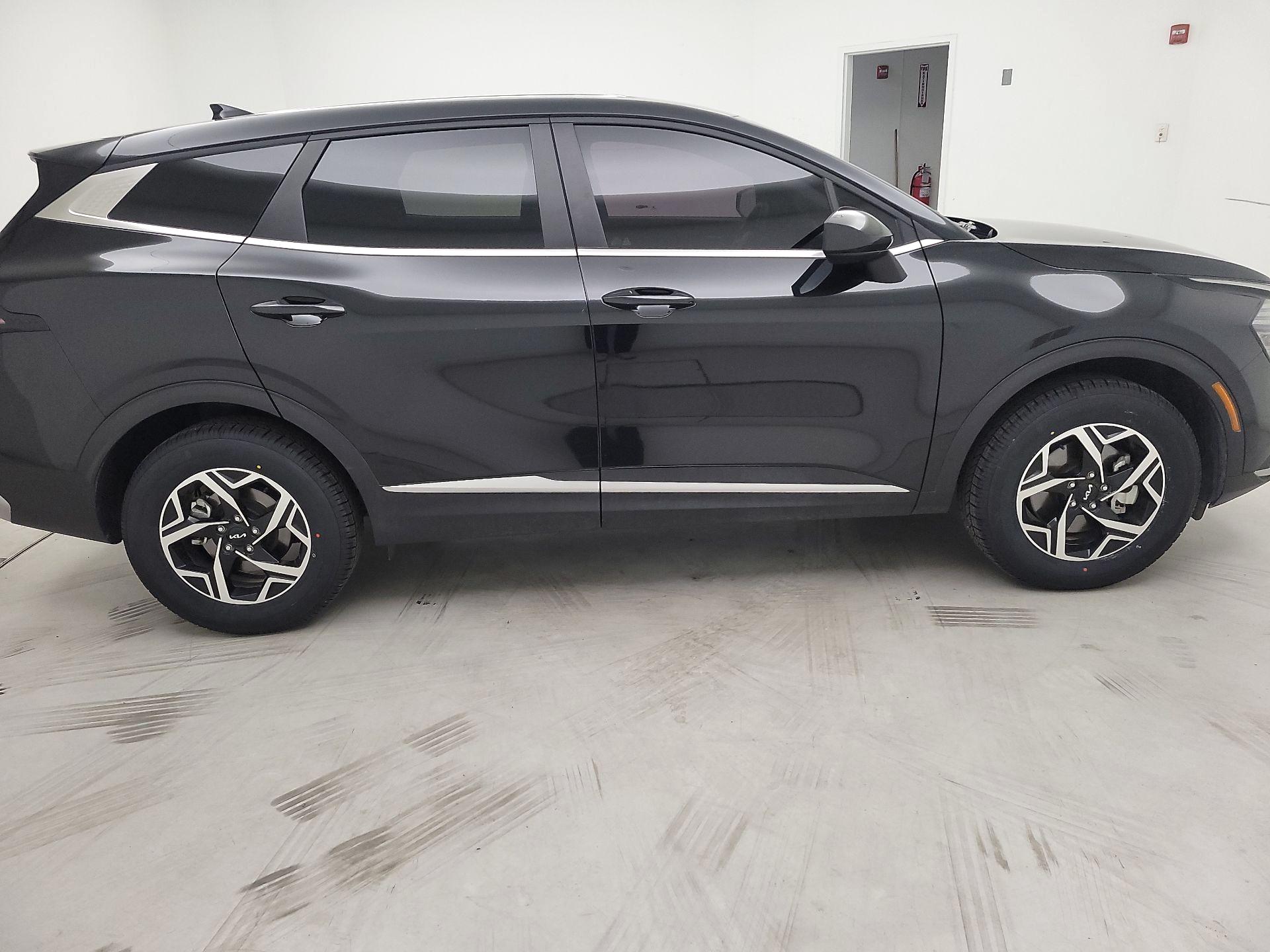 Thumbnail: 2024 Kia Sportage - 4