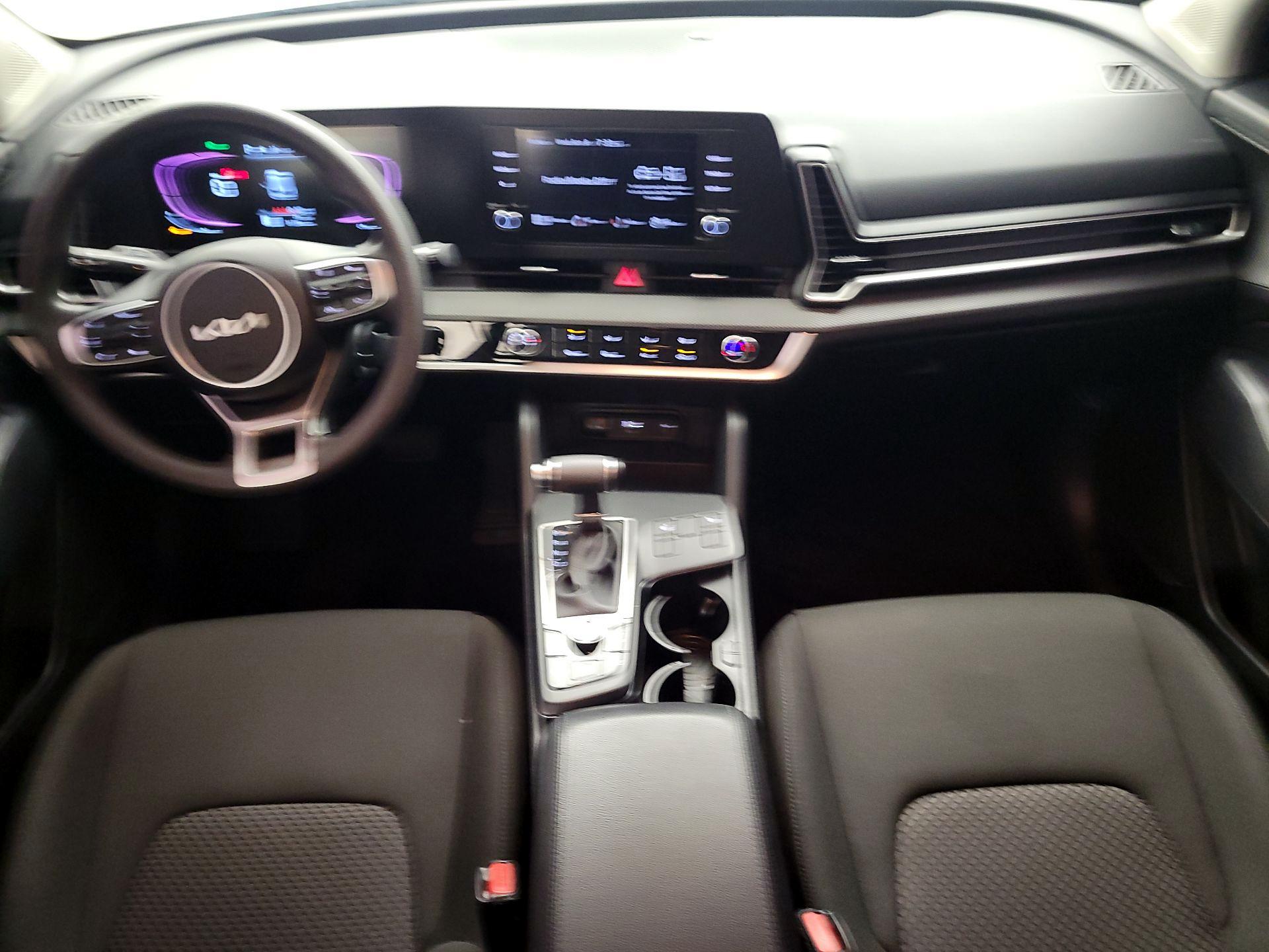 Thumbnail: 2024 Kia Sportage - 8