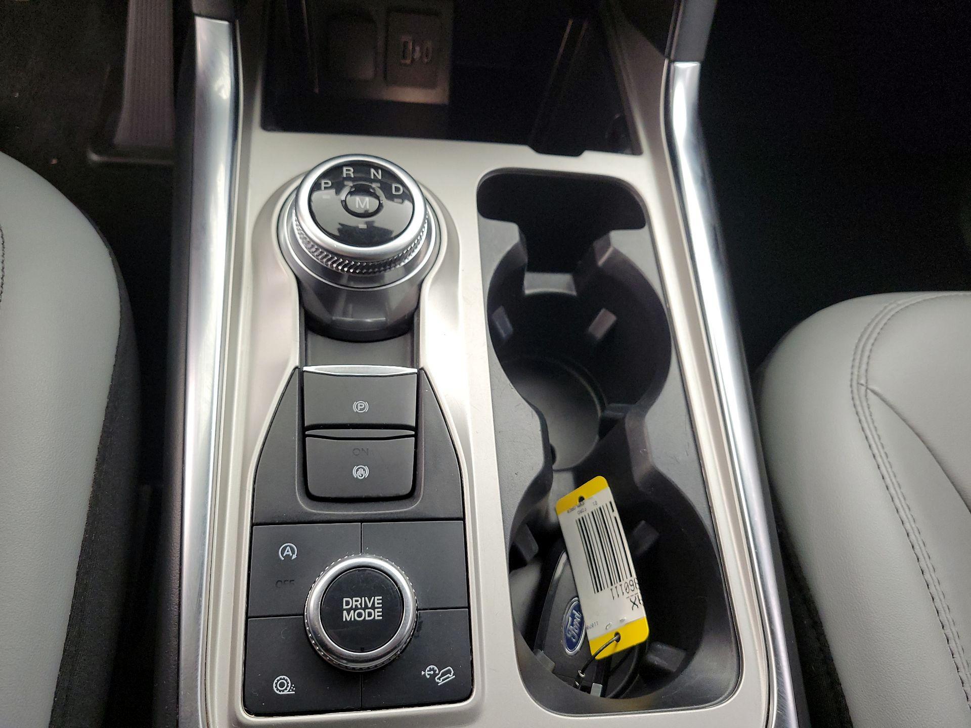 Thumbnail: 2021 Ford Explorer - 18