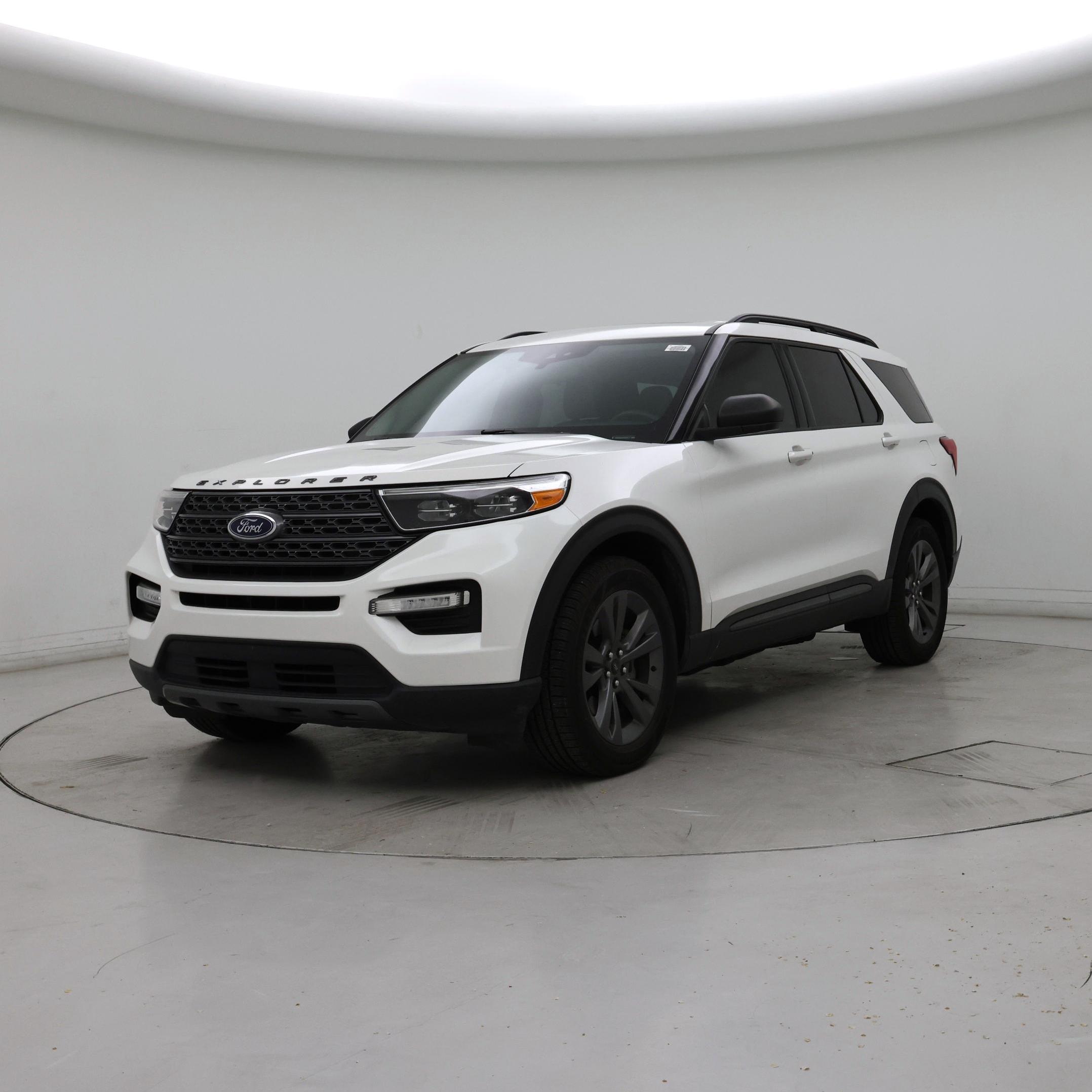 Thumbnail: 2021 Ford Explorer - 4