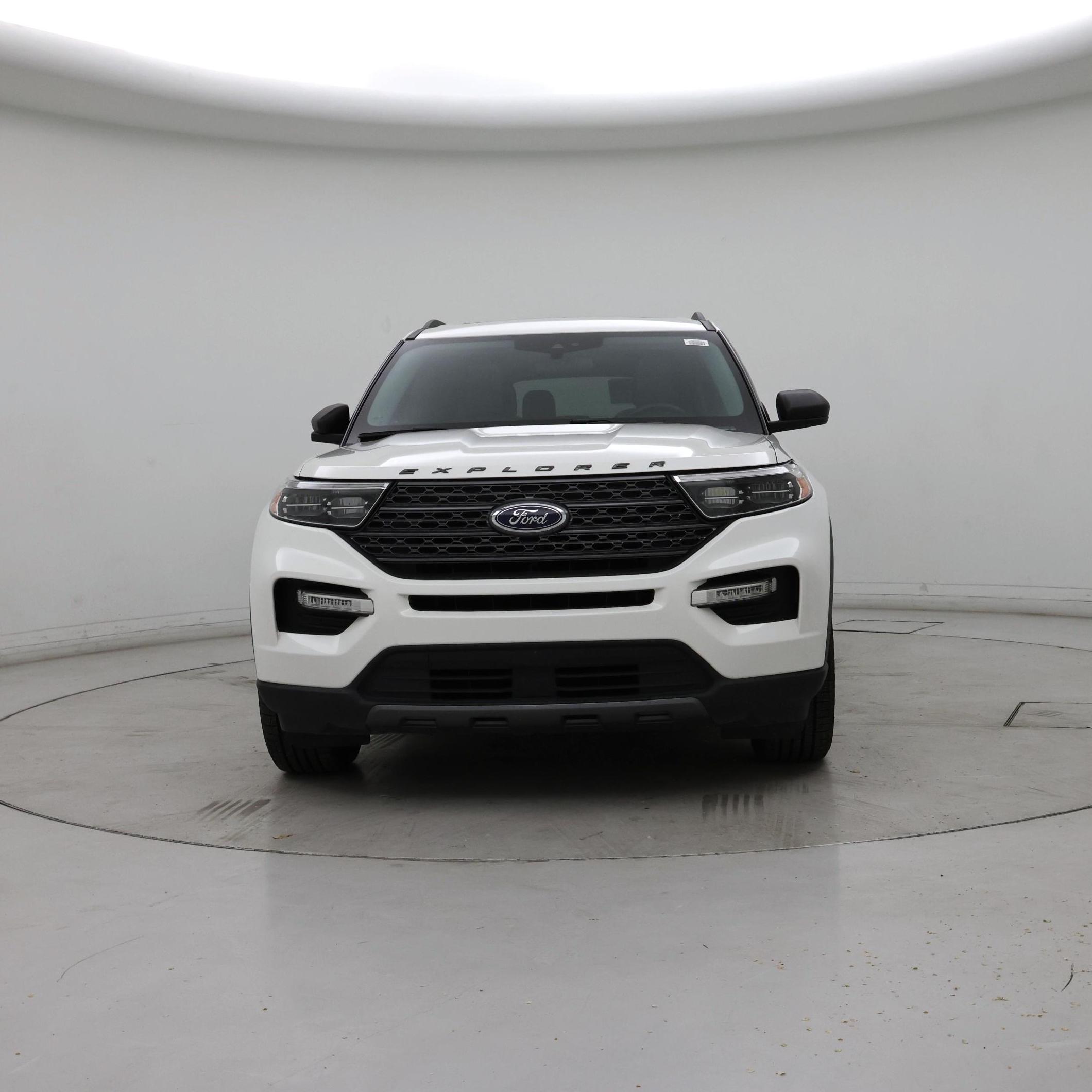 Thumbnail: 2021 Ford Explorer - 5