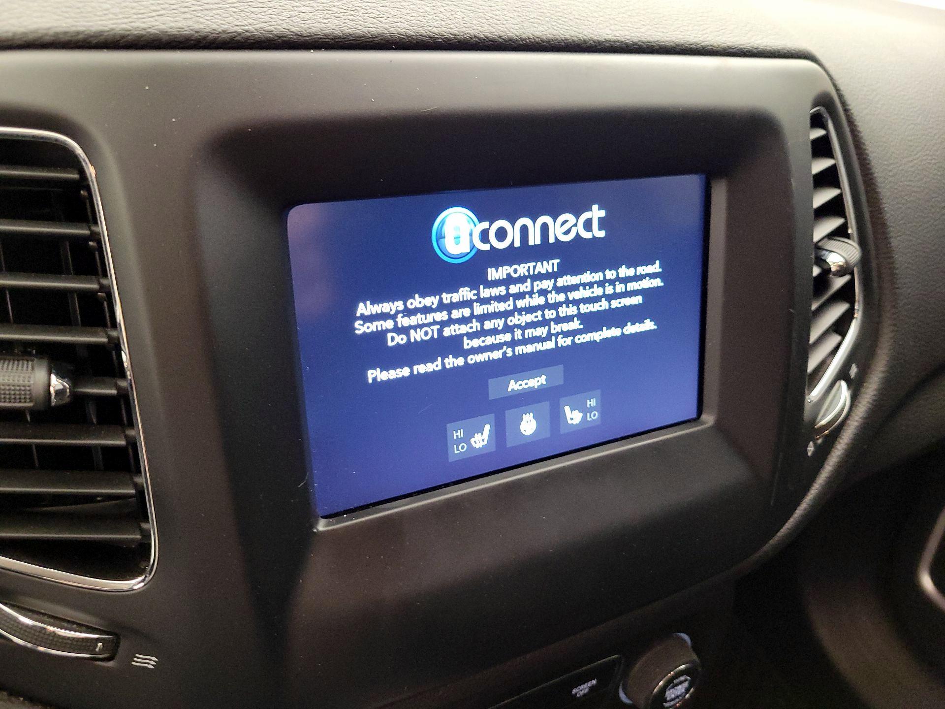 Thumbnail: 2020 Jeep Compass - 11