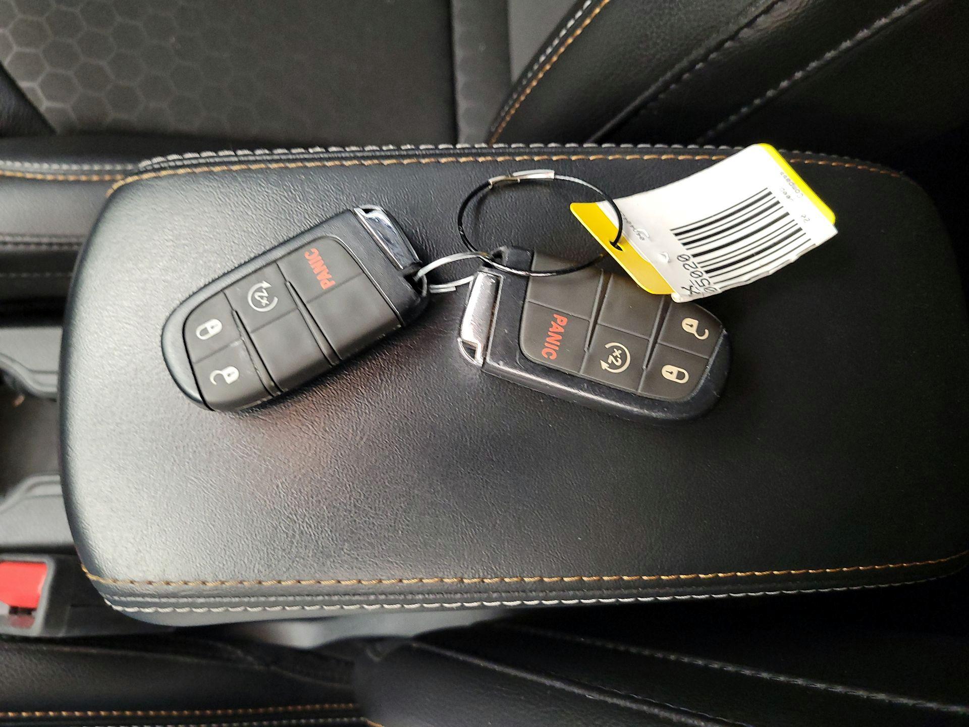 Thumbnail: 2020 Jeep Compass - 16