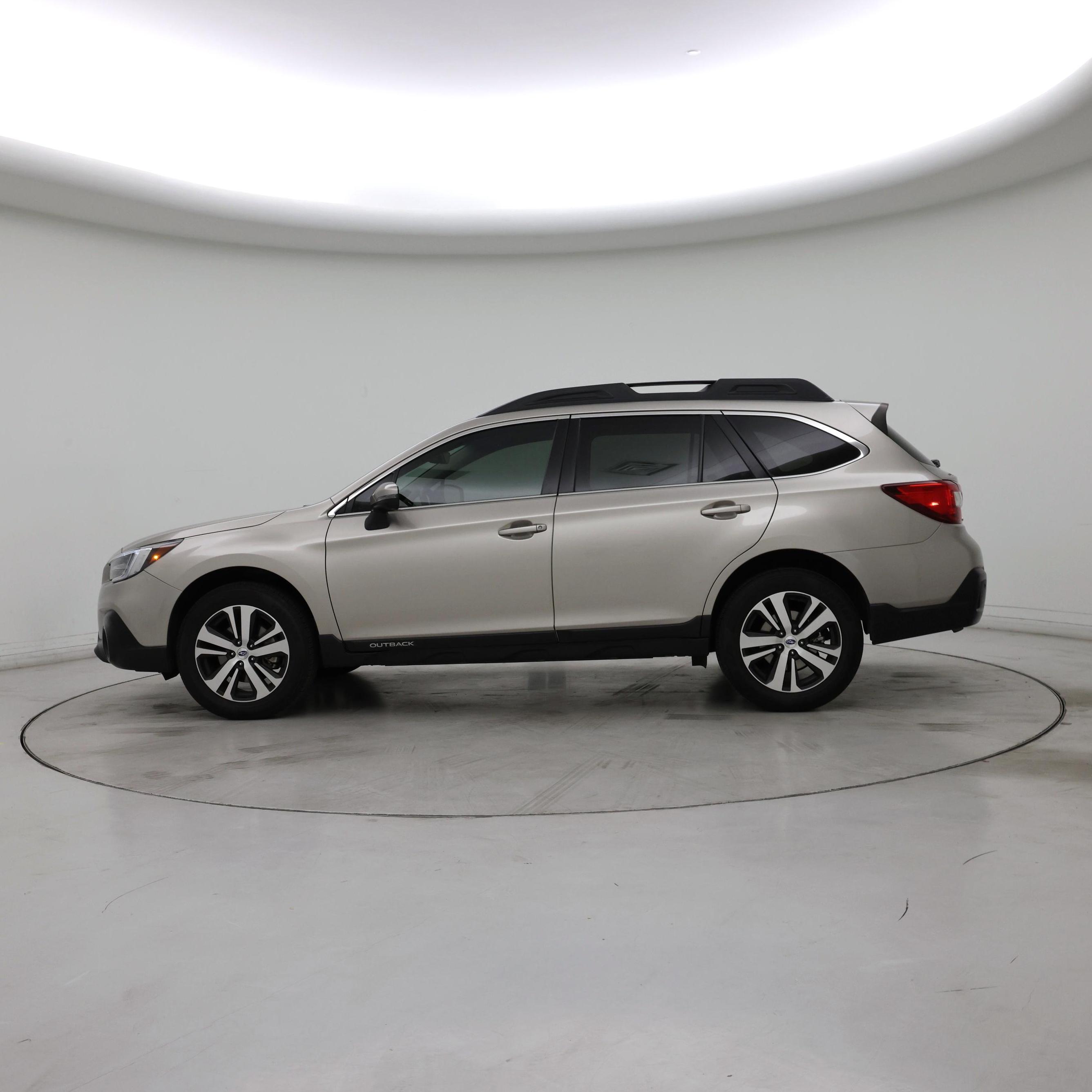 Thumbnail: 2018 Subaru Outback - 3