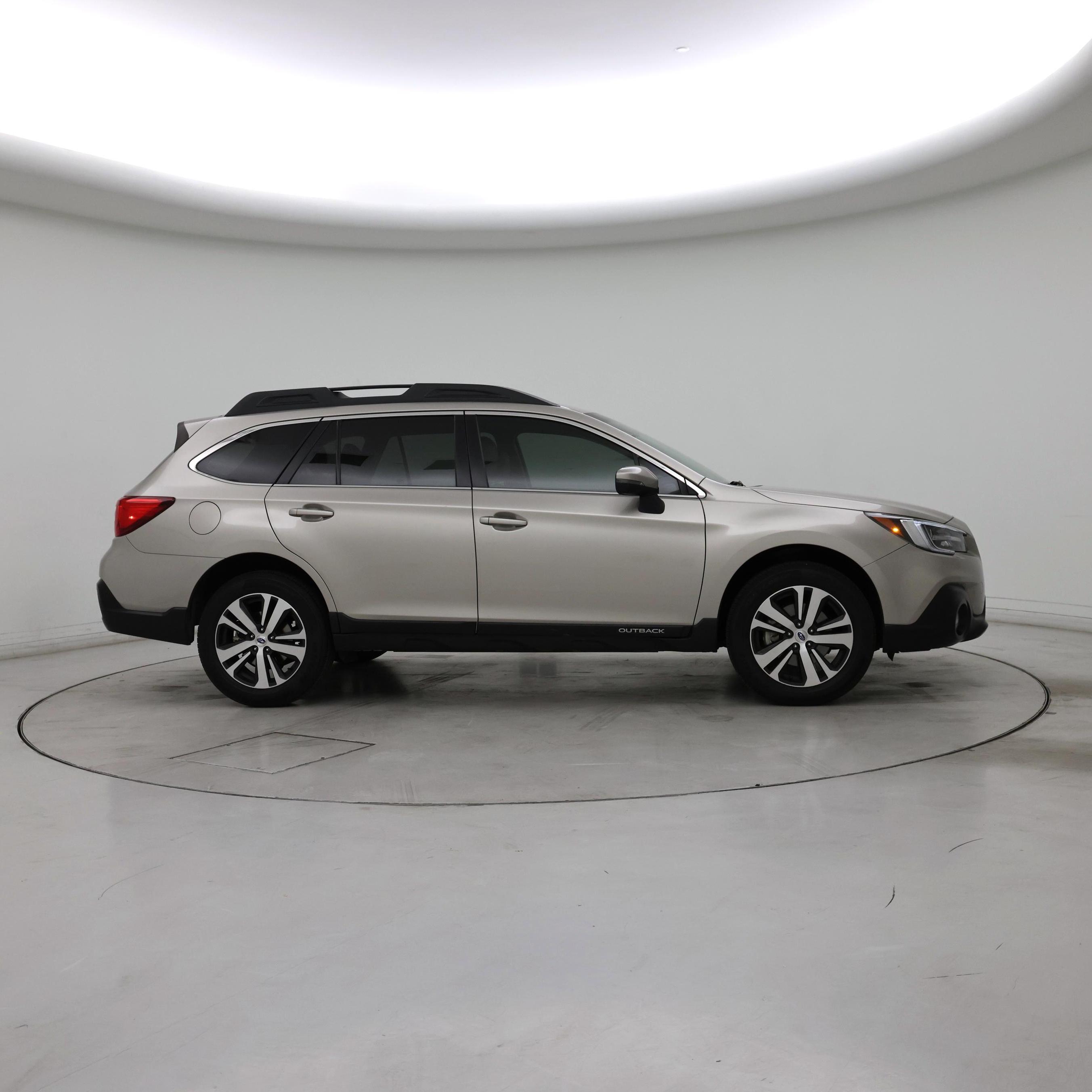 Thumbnail: 2018 Subaru Outback - 7