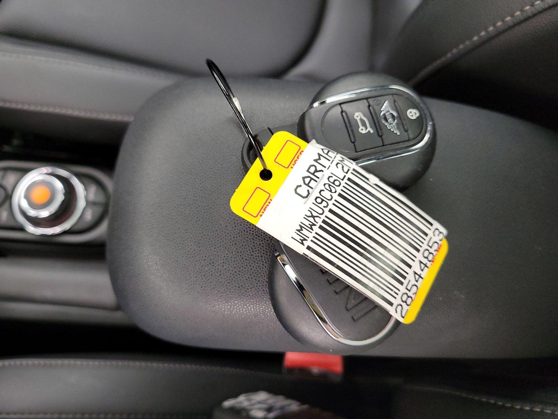 Thumbnail: 2020 MINI Cooper Hardtop - 16