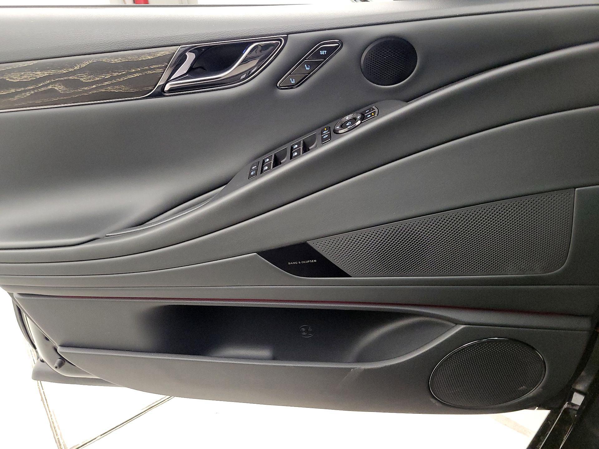 Thumbnail: 2026 Genesis G80 - 10