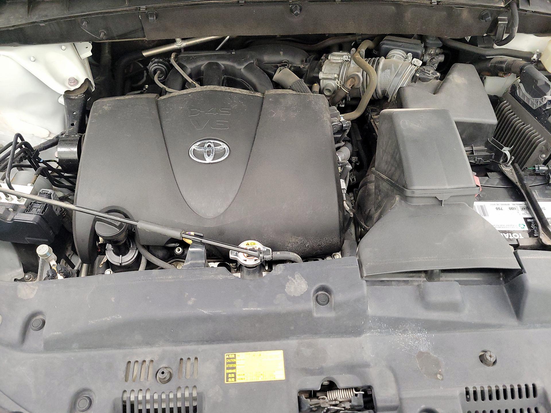 Thumbnail: 2019 Toyota Highlander - 17