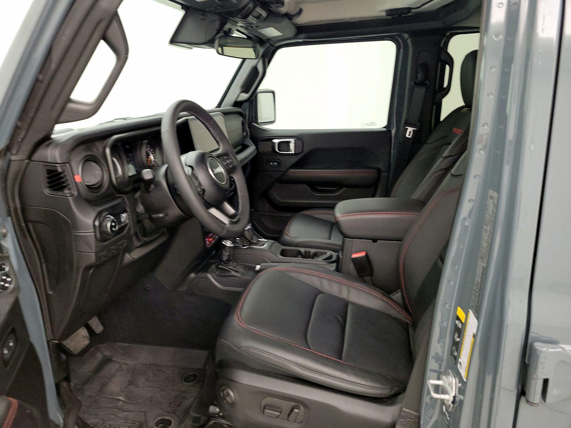 Thumbnail: 2025 Jeep Gladiator - 9