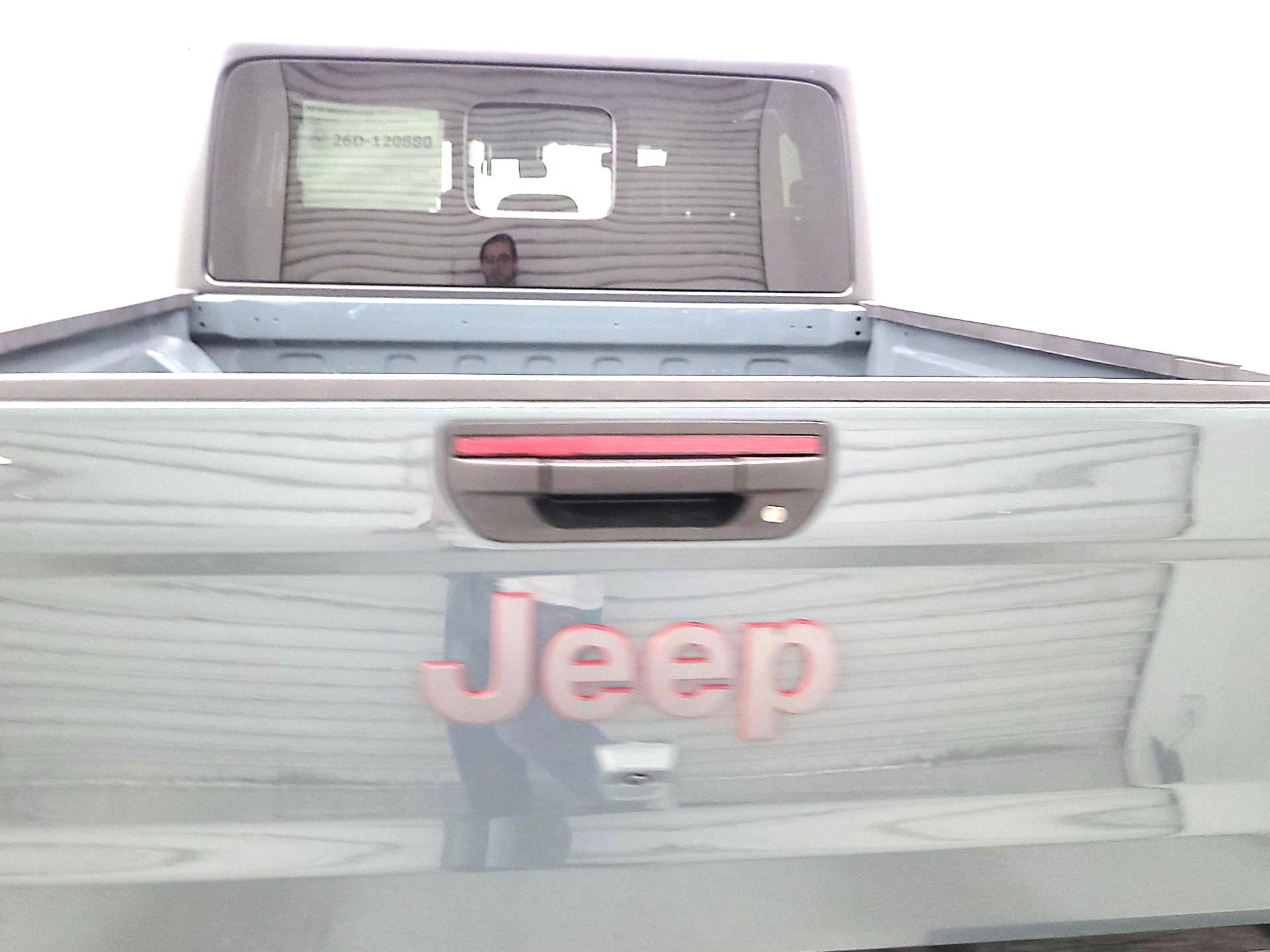 Thumbnail: 2025 Jeep Gladiator - 6