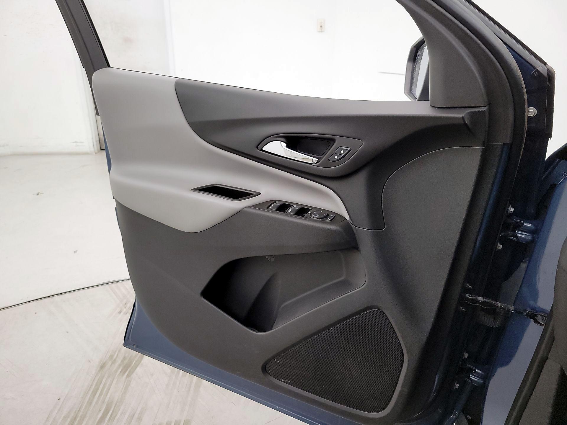Thumbnail: 2024 Chevrolet Equinox - 12