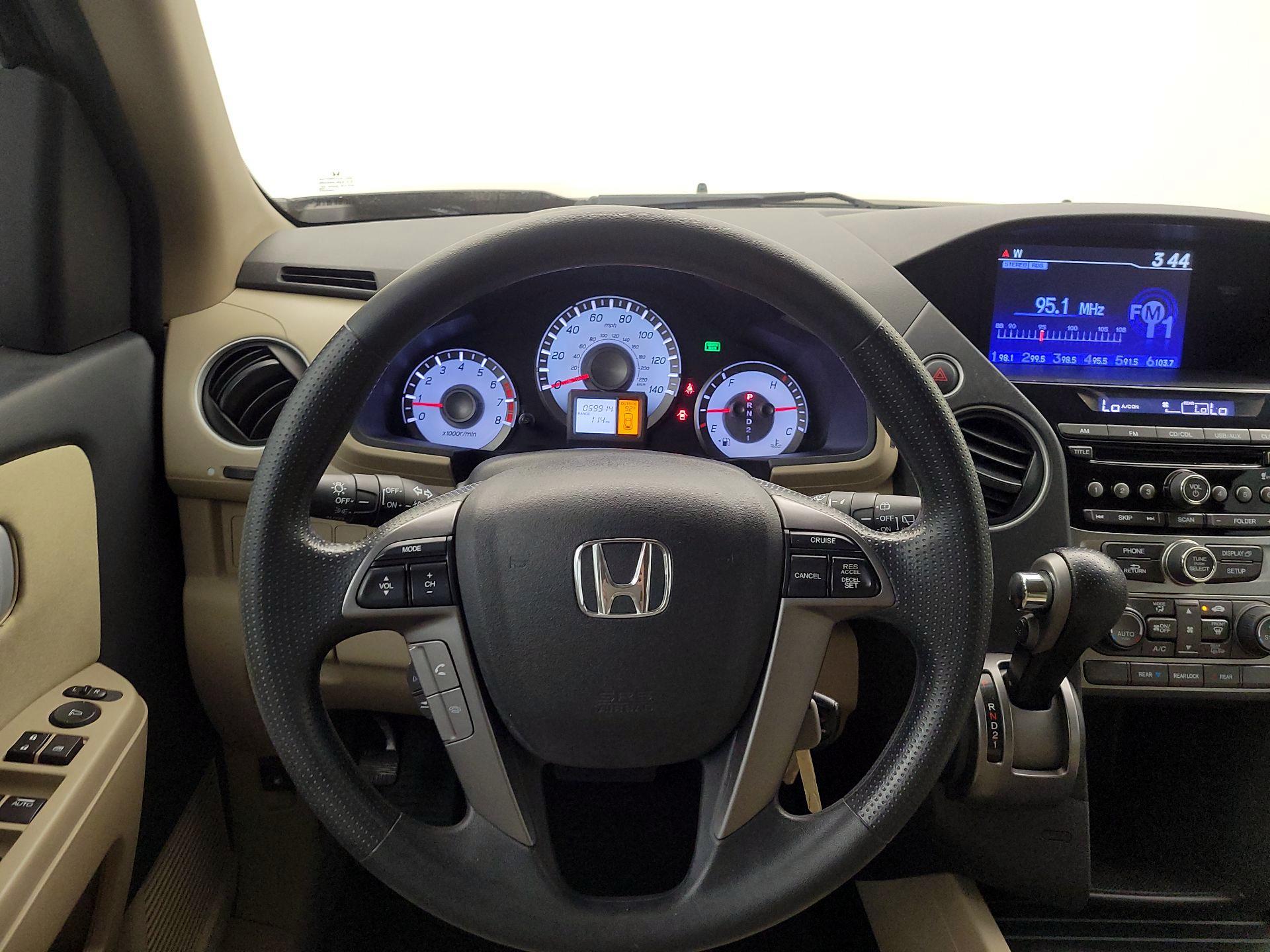 Thumbnail: 2015 Honda Pilot - 10