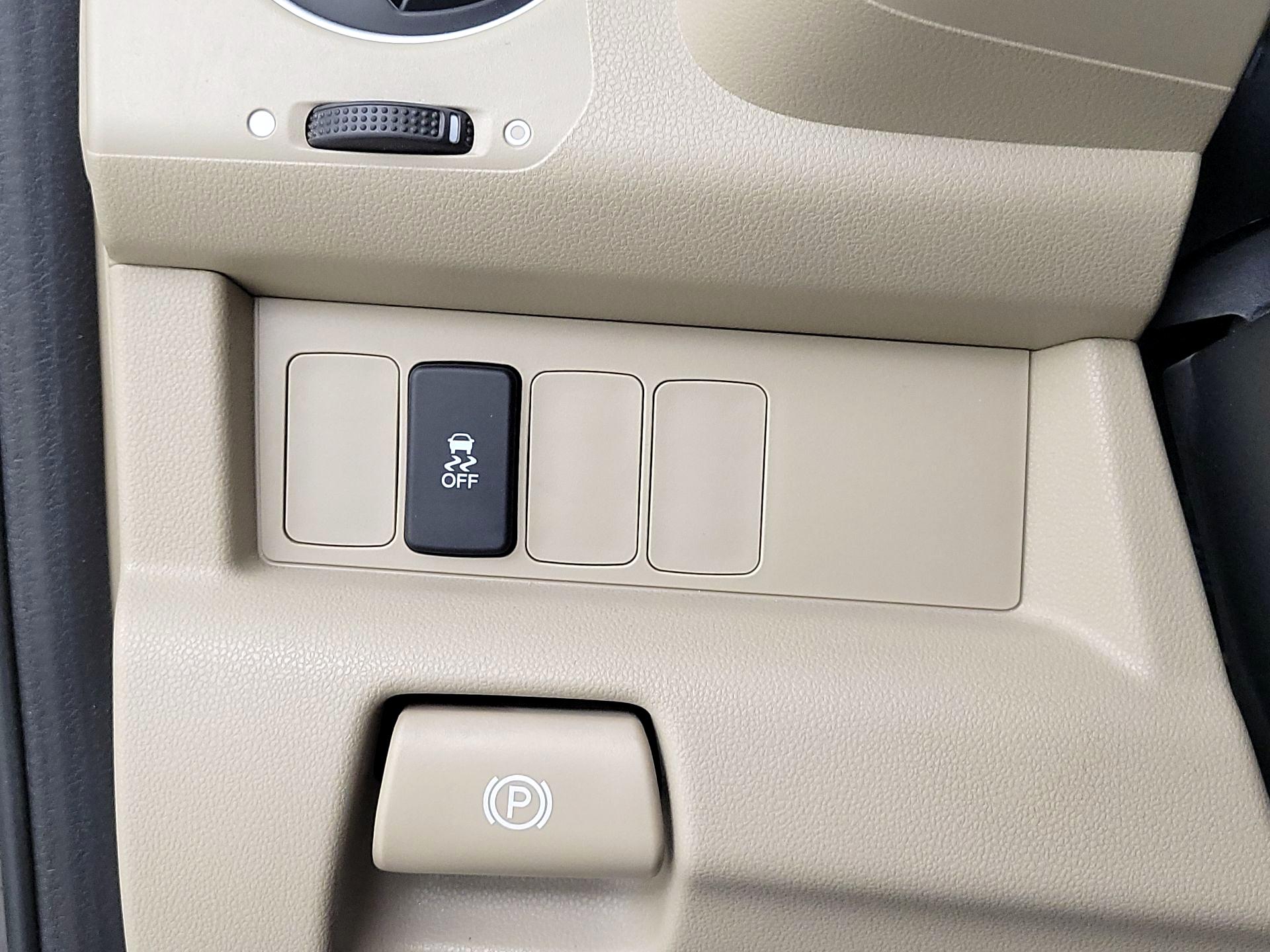 Thumbnail: 2015 Honda Pilot - 13