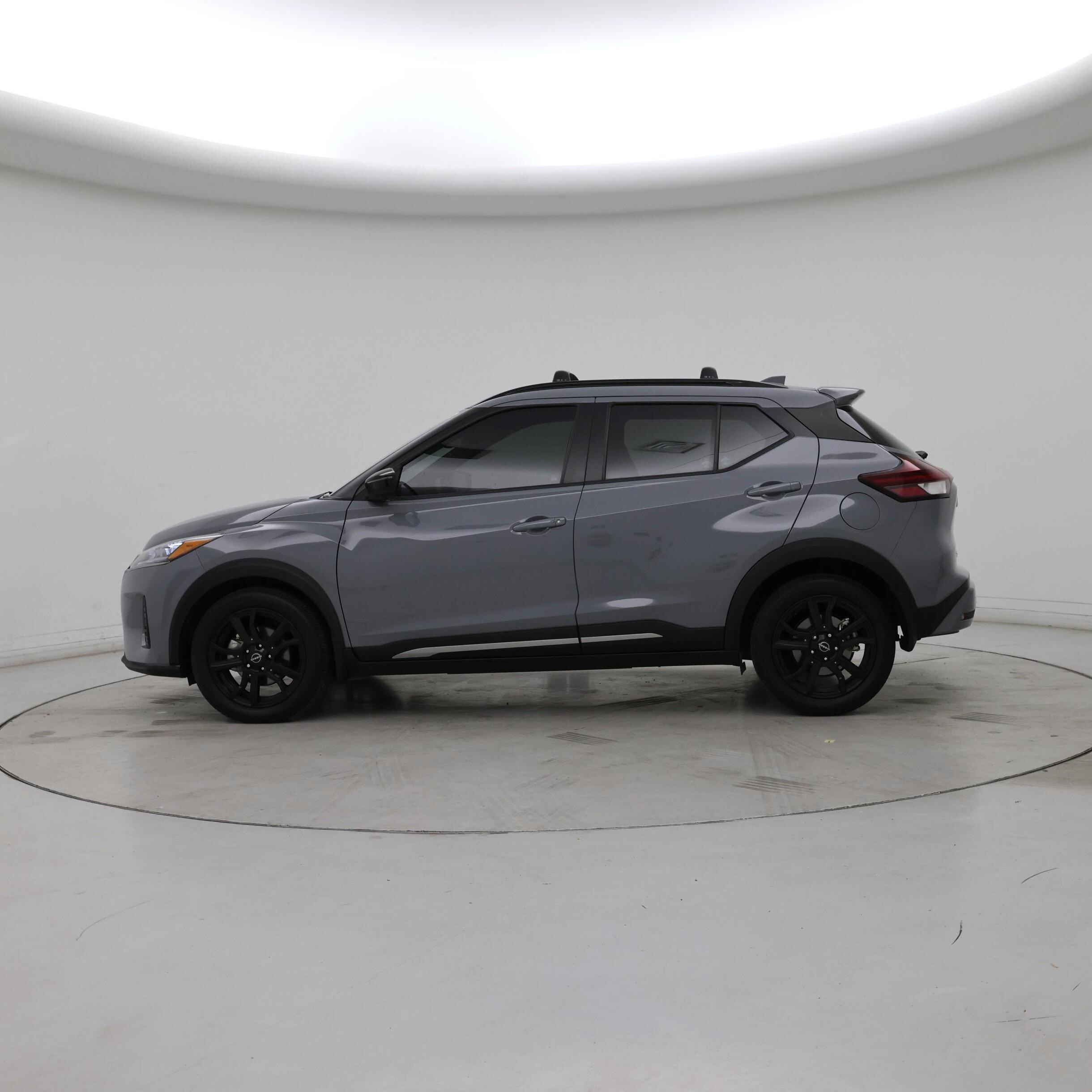 Thumbnail: 2022 Nissan Kicks - 3