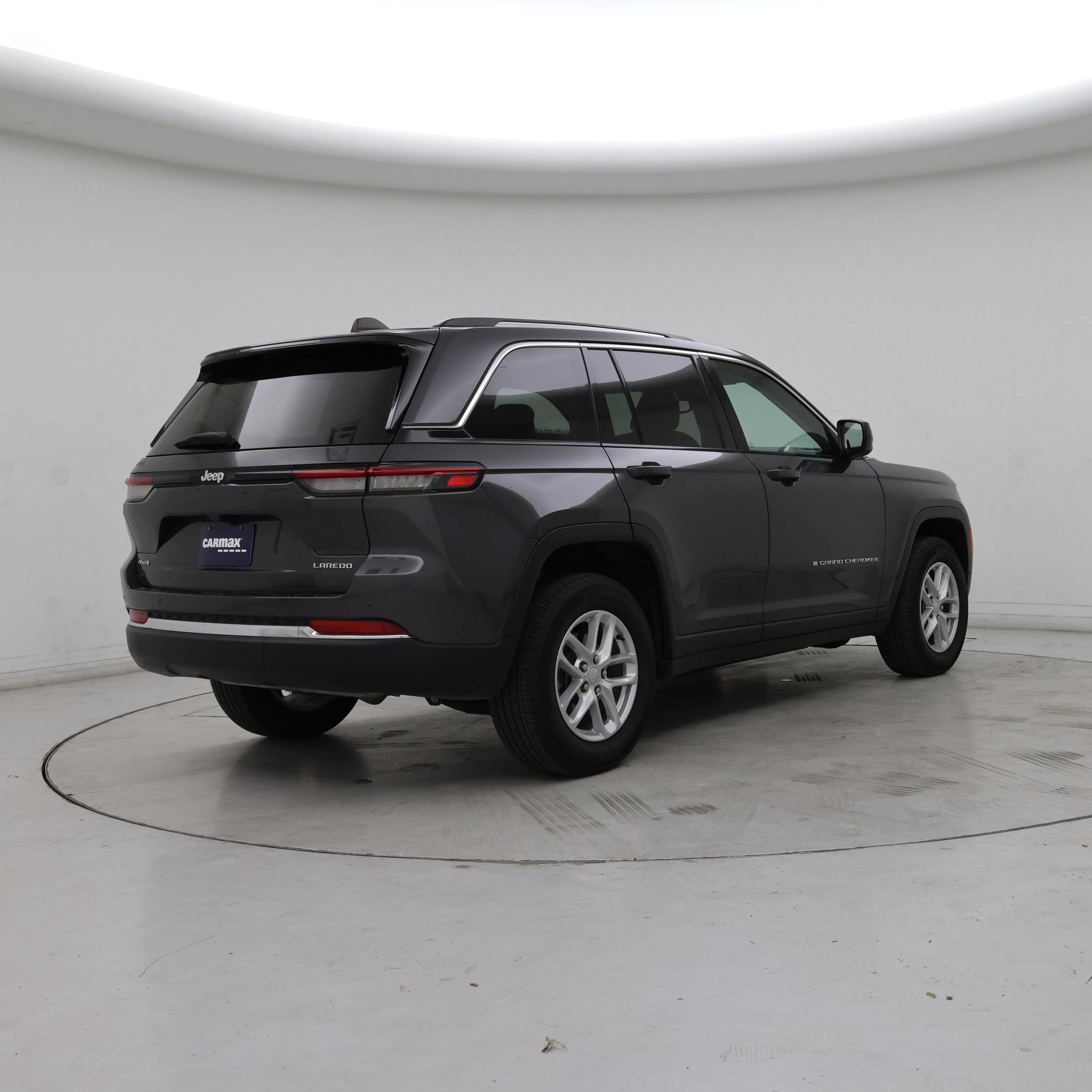 Thumbnail: 2024 Jeep Grand Cherokee - 8