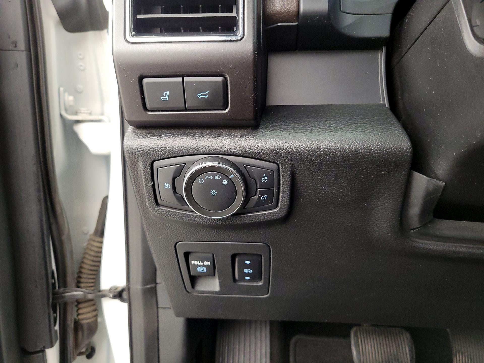 Thumbnail: 2020 Ford Expedition - 13