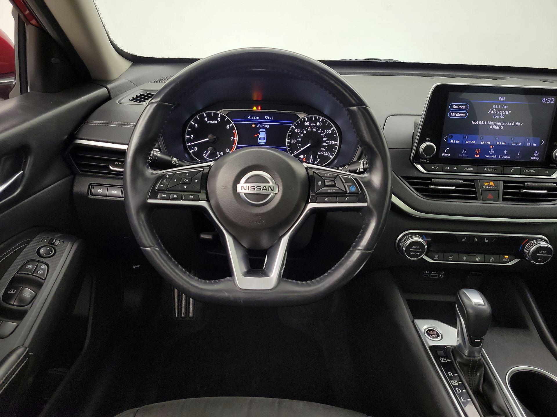Thumbnail: 2019 Nissan Altima - 10