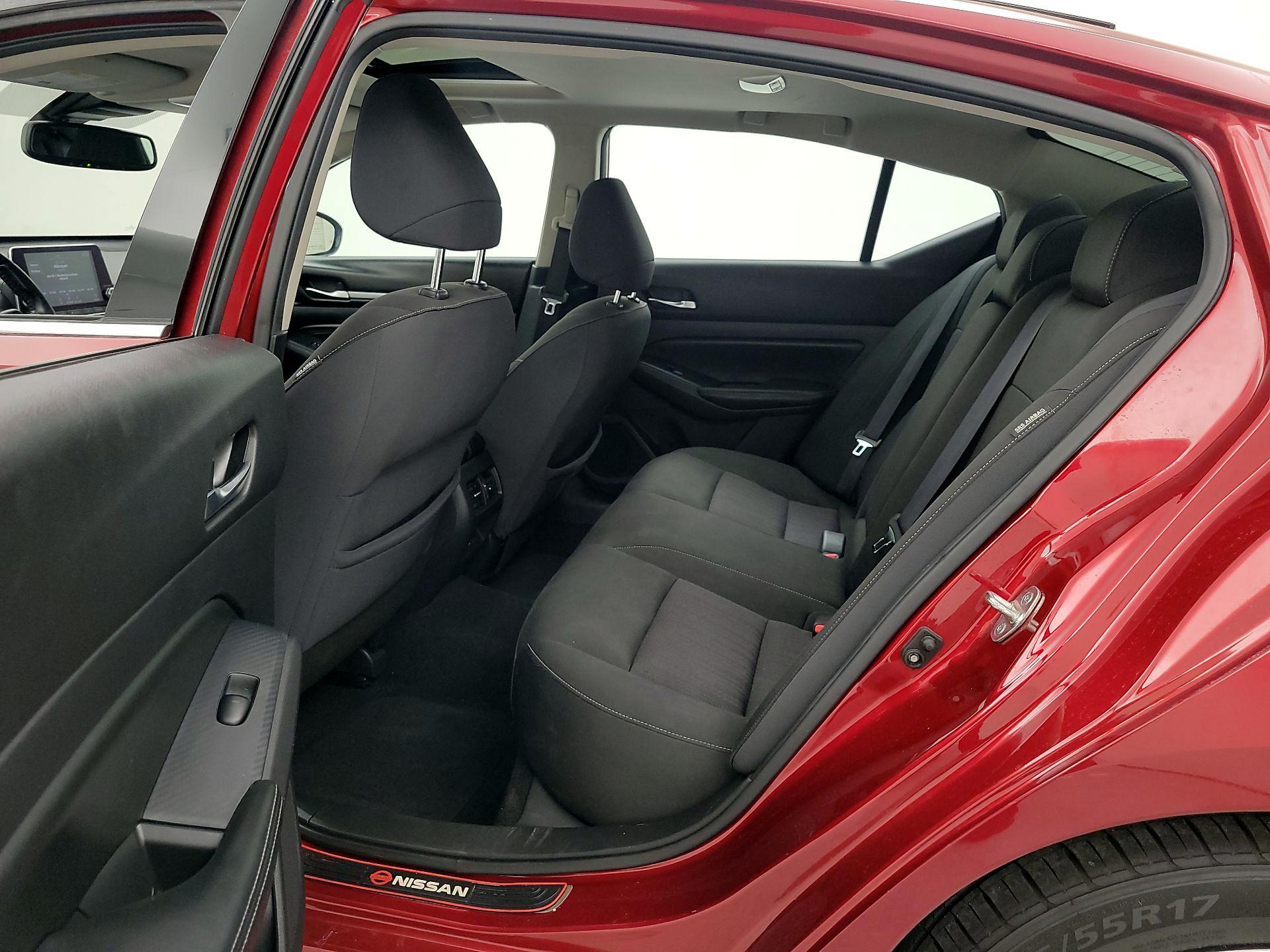 Thumbnail: 2019 Nissan Altima - 20