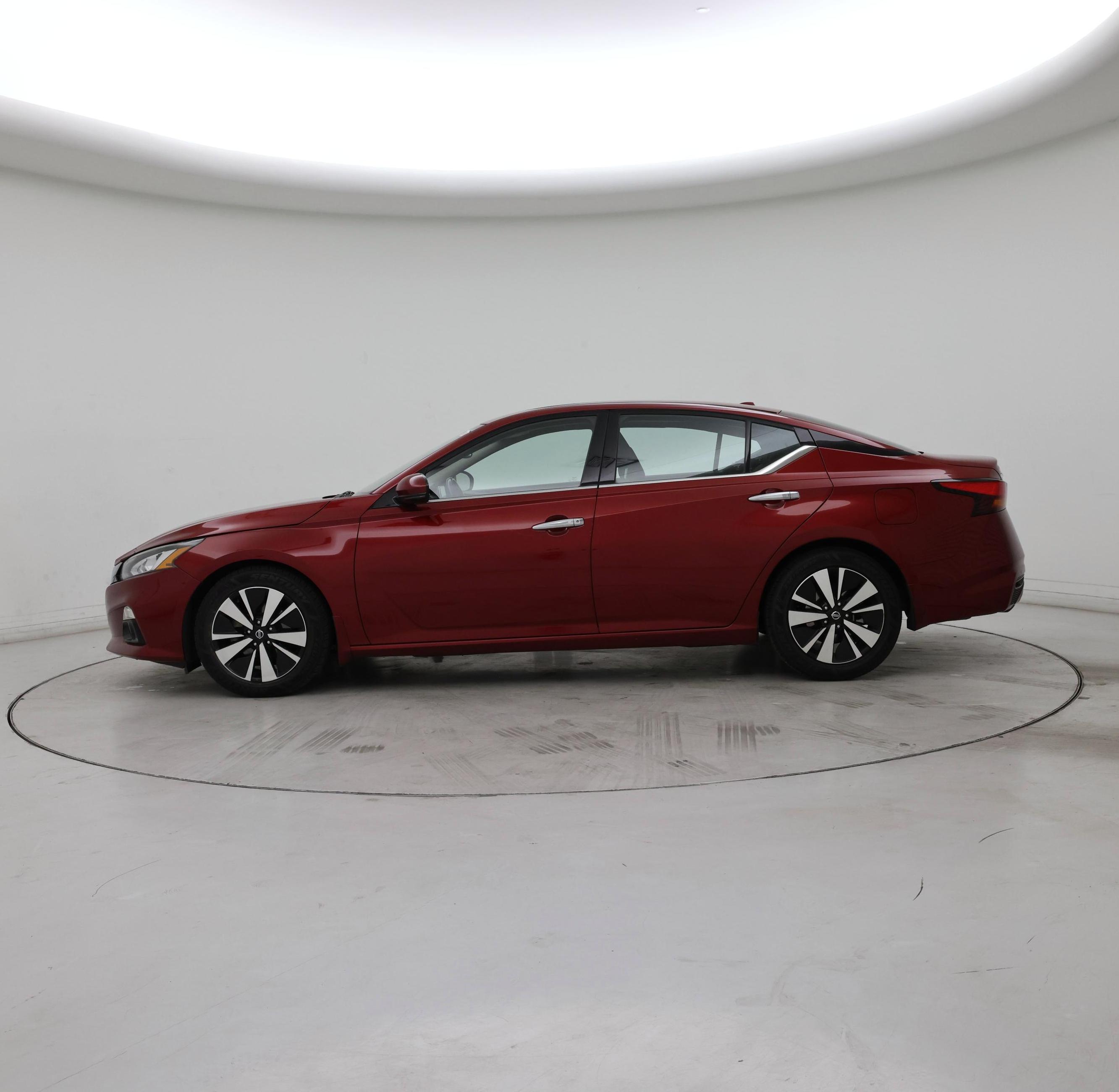 Thumbnail: 2019 Nissan Altima - 3