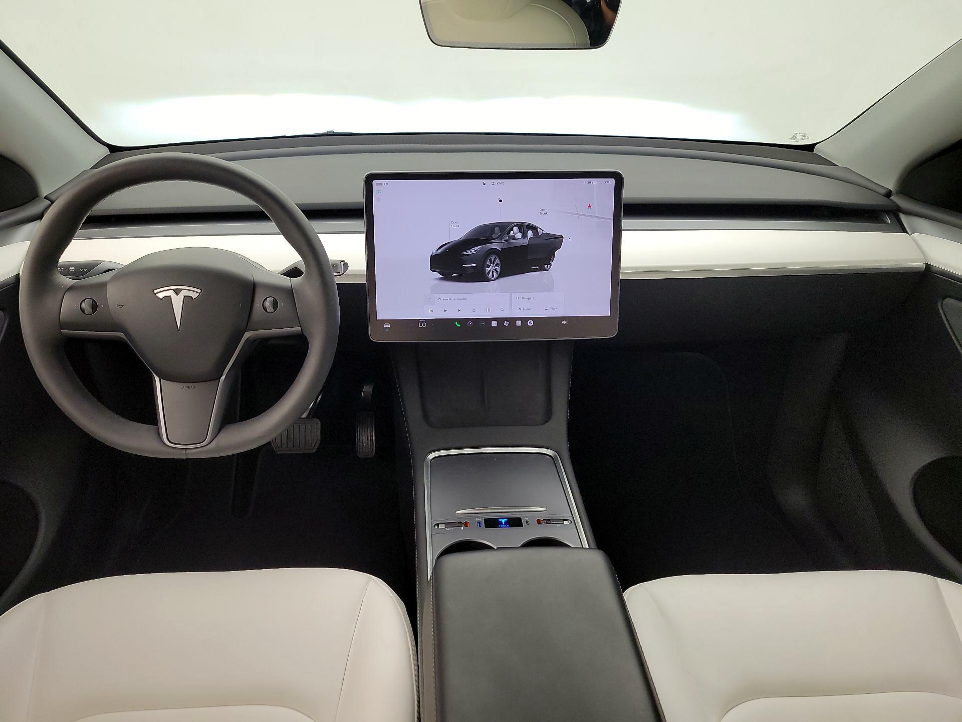Thumbnail: 2023 Tesla Model Y - 9