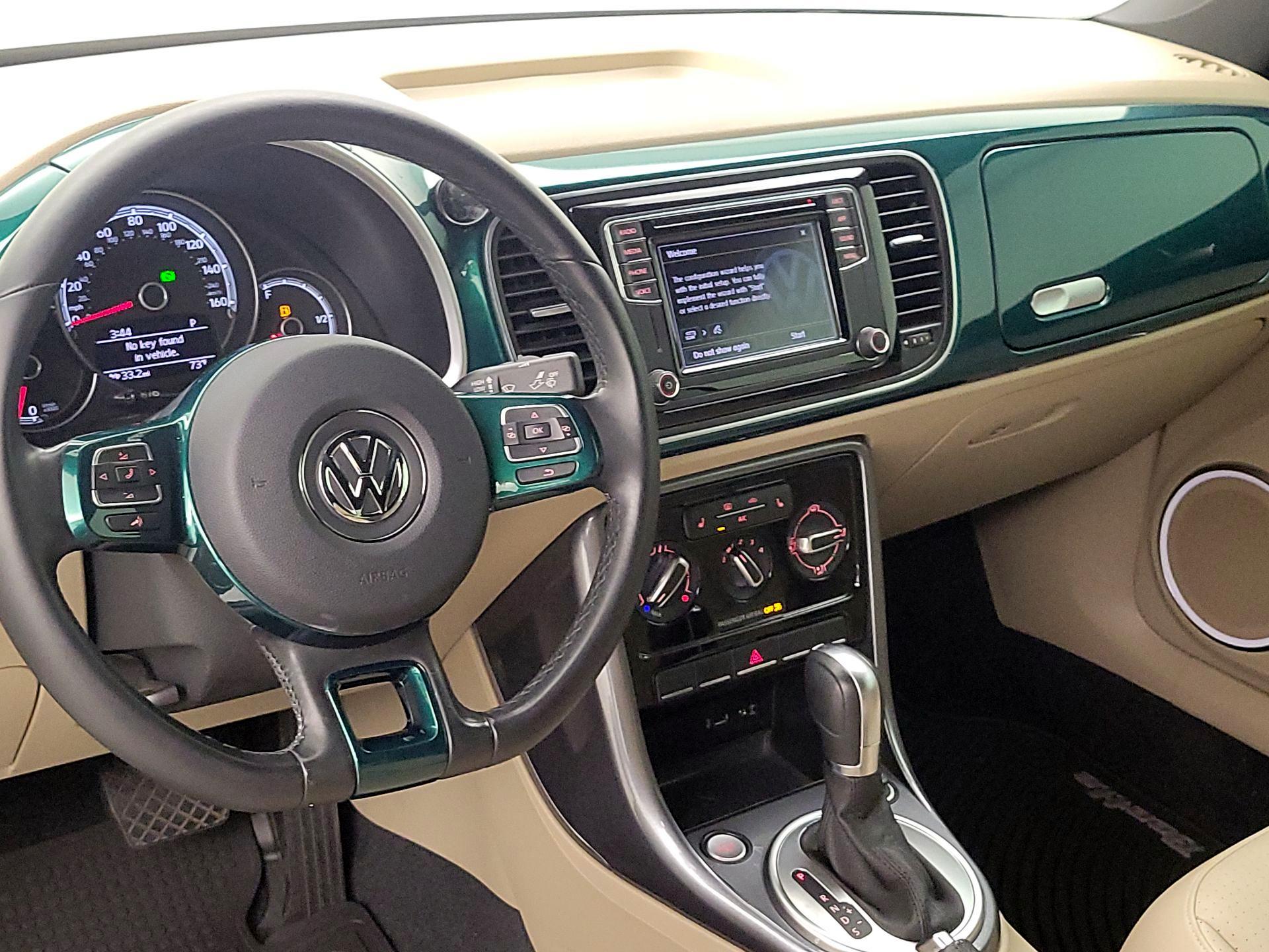 Thumbnail: 2018 Volkswagen Beetle - 9